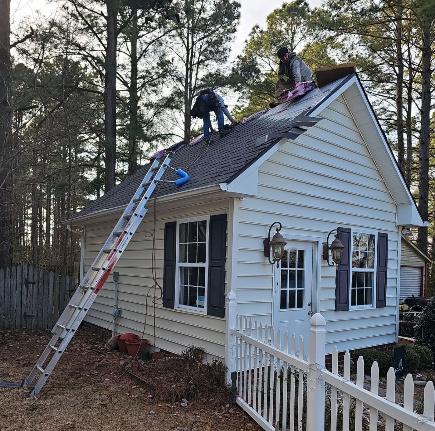 Onyx Black Roof Replacement in Kinston, NC – Owens Corning Duration Upgrade by Coreyco Roofing Services
