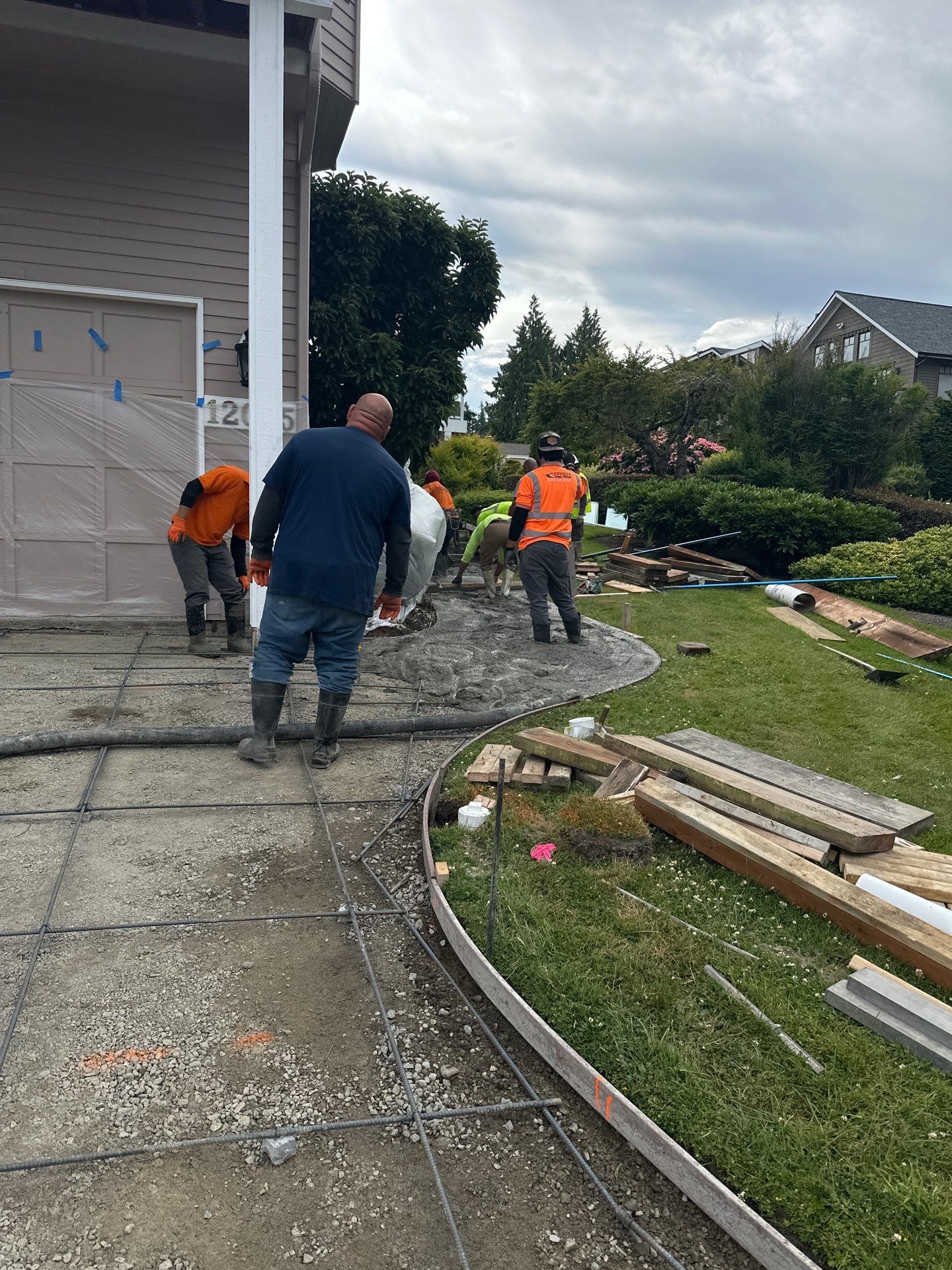 Concrete Driveway Repair | Edmonds  by Jireh Asphalt & Concrete Inc 