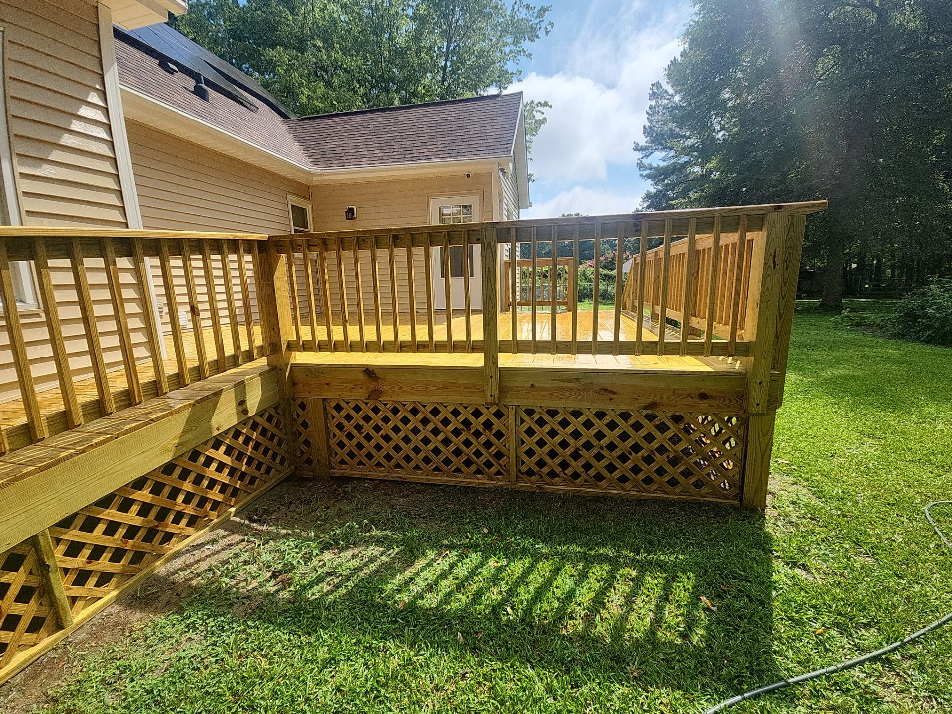 Wood Deck using Wood Sealant by DuraSeal