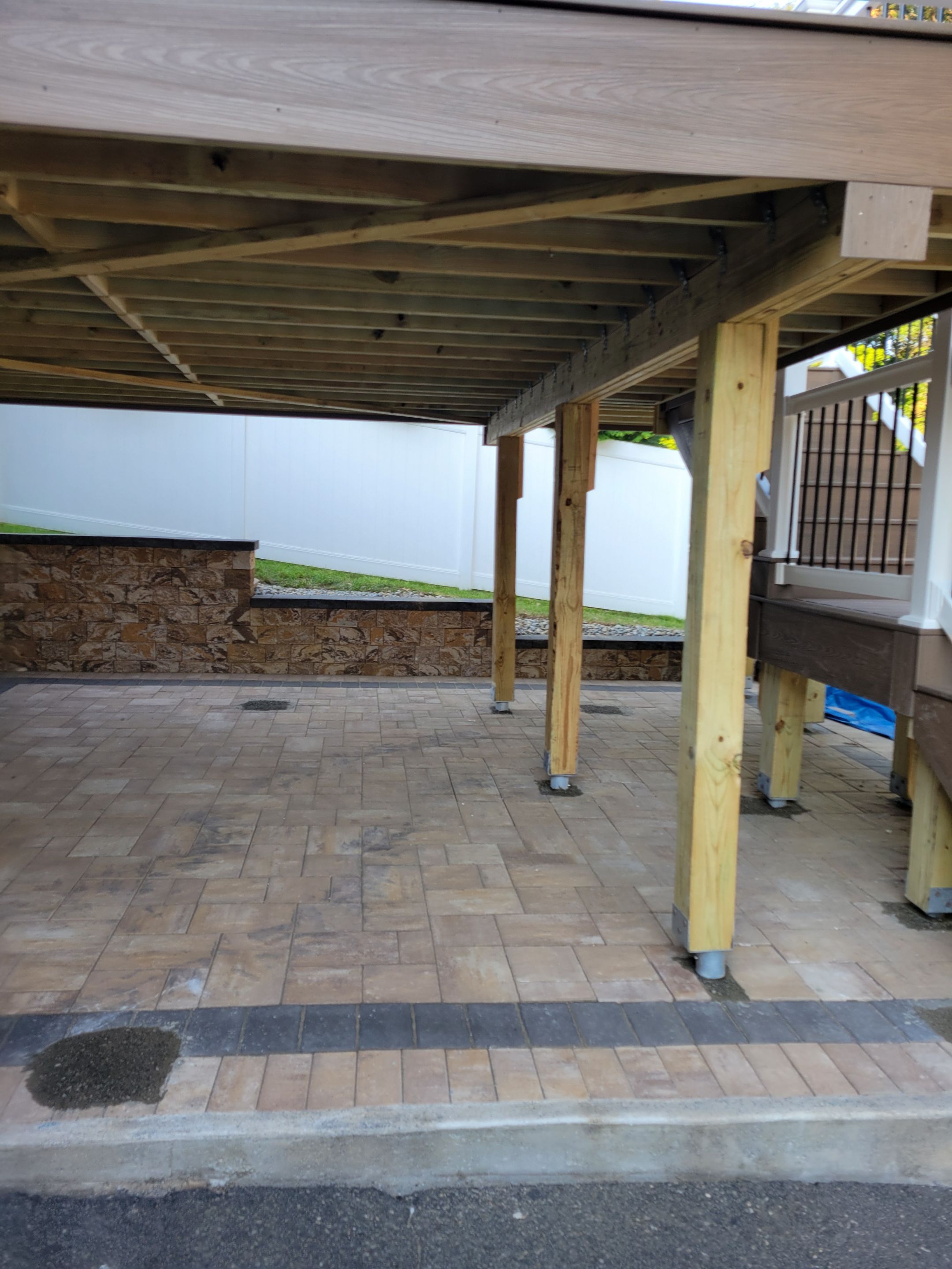 New Deck using Deckorators Venture - Color Sandbar  by deck guardian