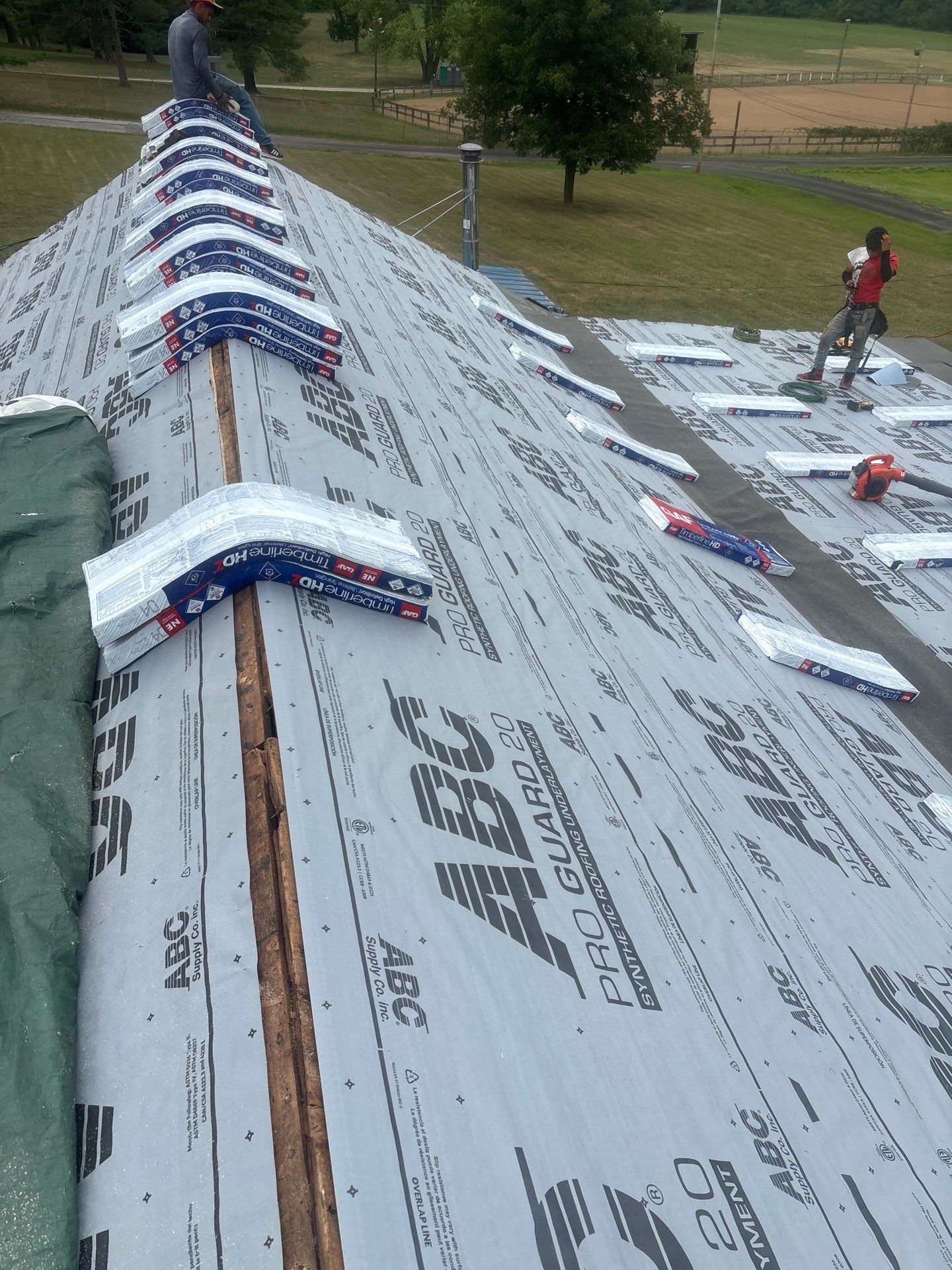 Residential Roofing Installation using GAF Timberline HDZ Charcoal by Rainstoppers Roofing