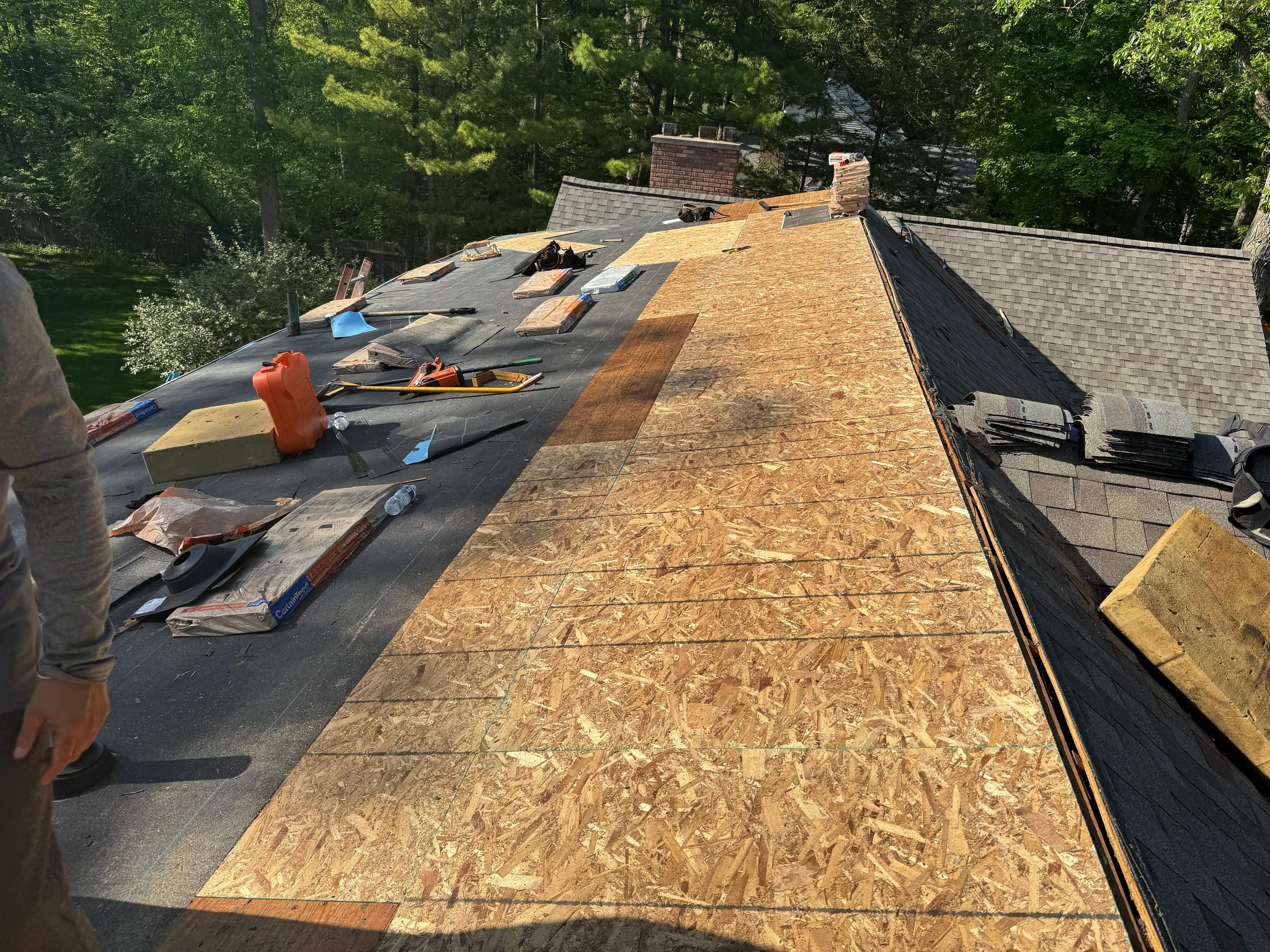 Residential Roofing Installation using Certainteed Landmark ClimateFlex by GRACCO