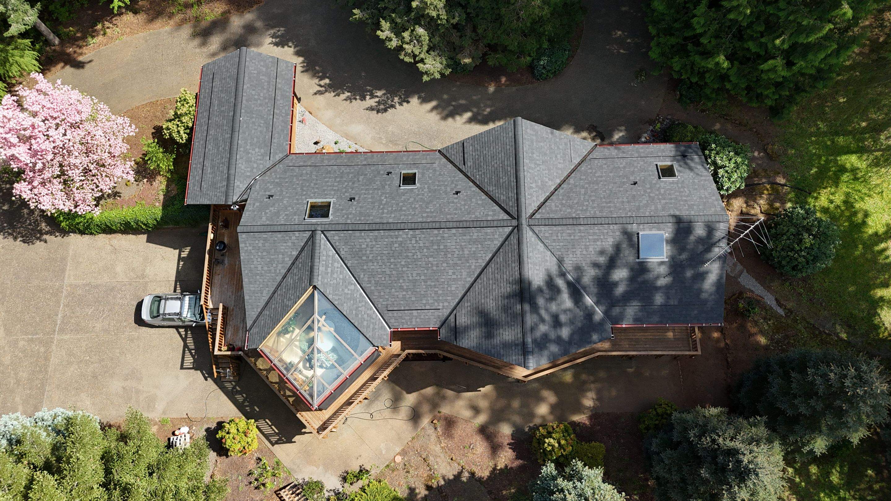 Onyx Black | Roof Replacement in Washougal, WA 98671 by Valiant Roofing, LLC