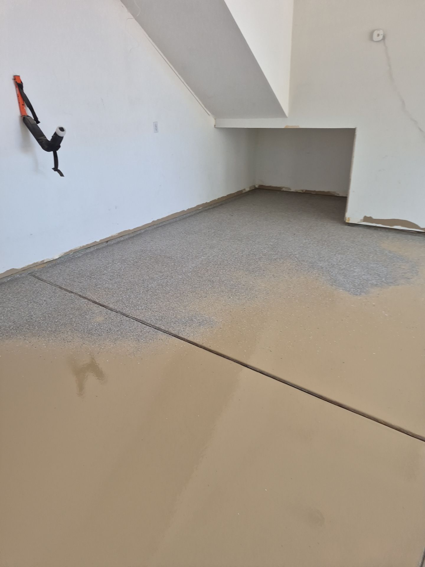 Spokane Garage Floor Transformation Using Hybrid Quartzite Flake by Croc Coatings, LLC