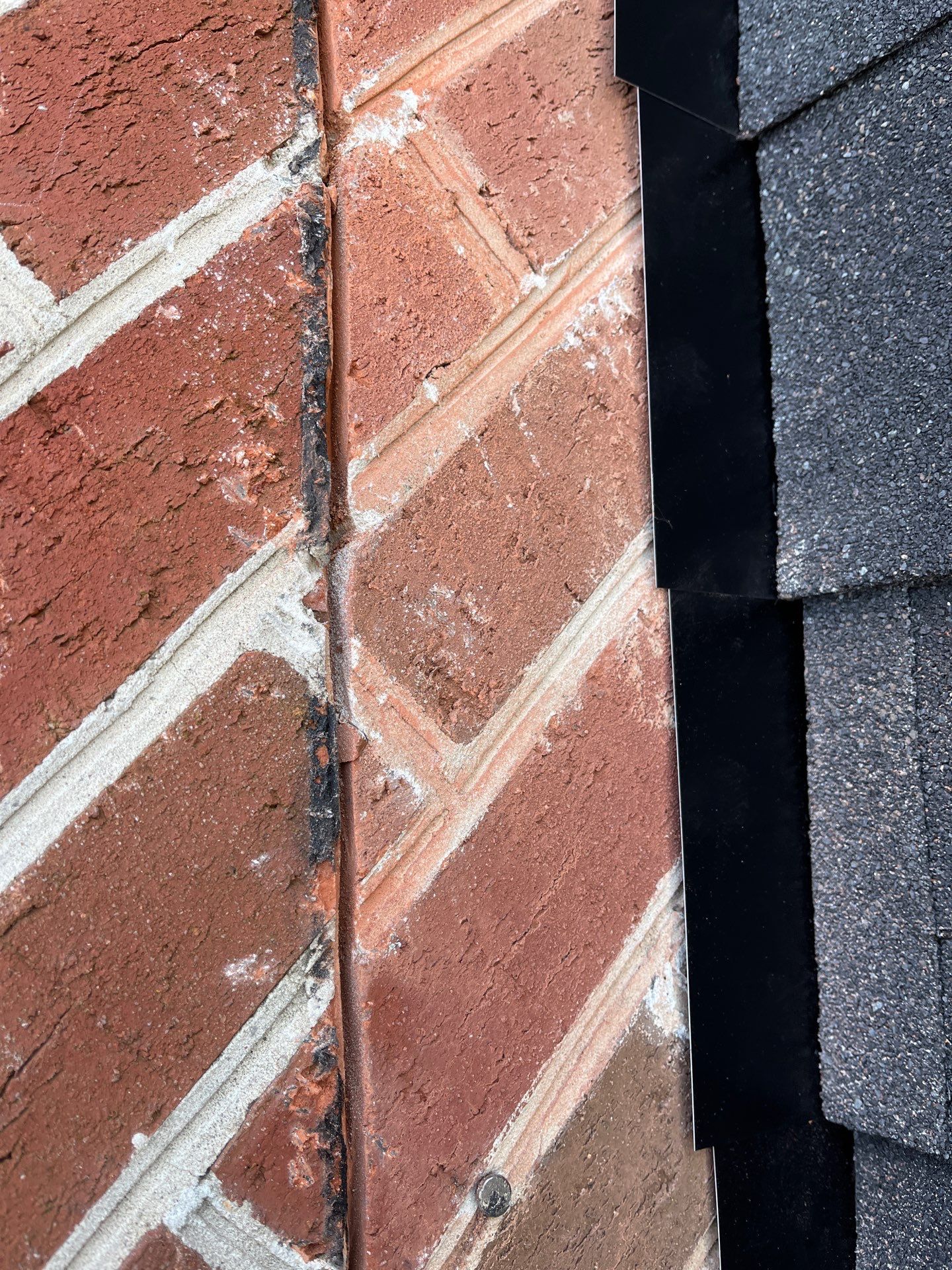 Woodbridge CertainTeed Landmark Roof in Charcoal Black by RM Banning, Inc.