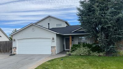 Transforming Homes in Kuna with Oakridge Onyx Black Shingles