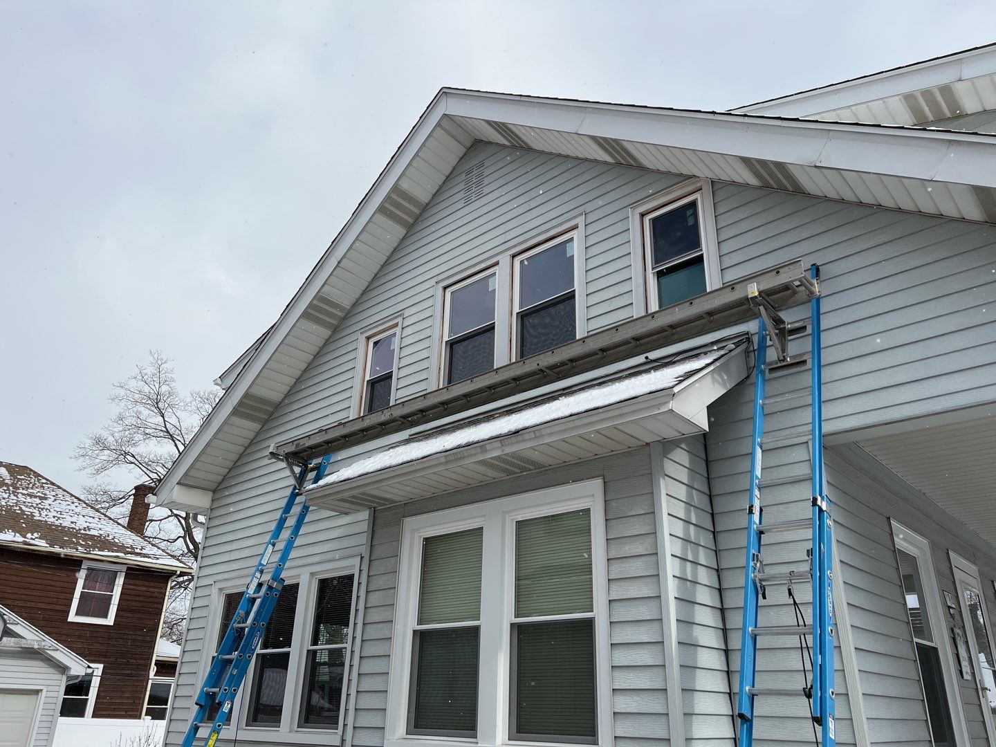 Window Installation using vinyl windows by Kraz Construction