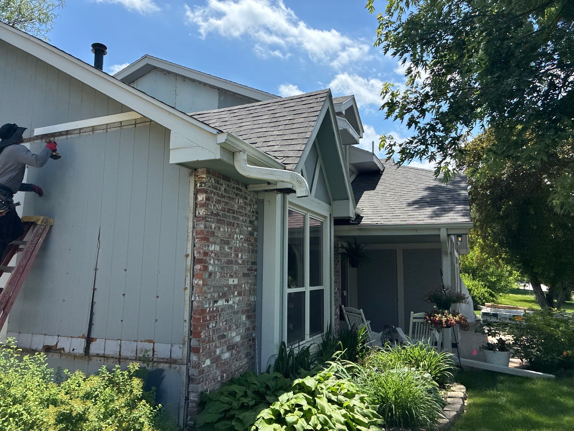 James Hardie Lap Siding Installation and Trim Upgrade in Omaha by Carps Complete Exteriors