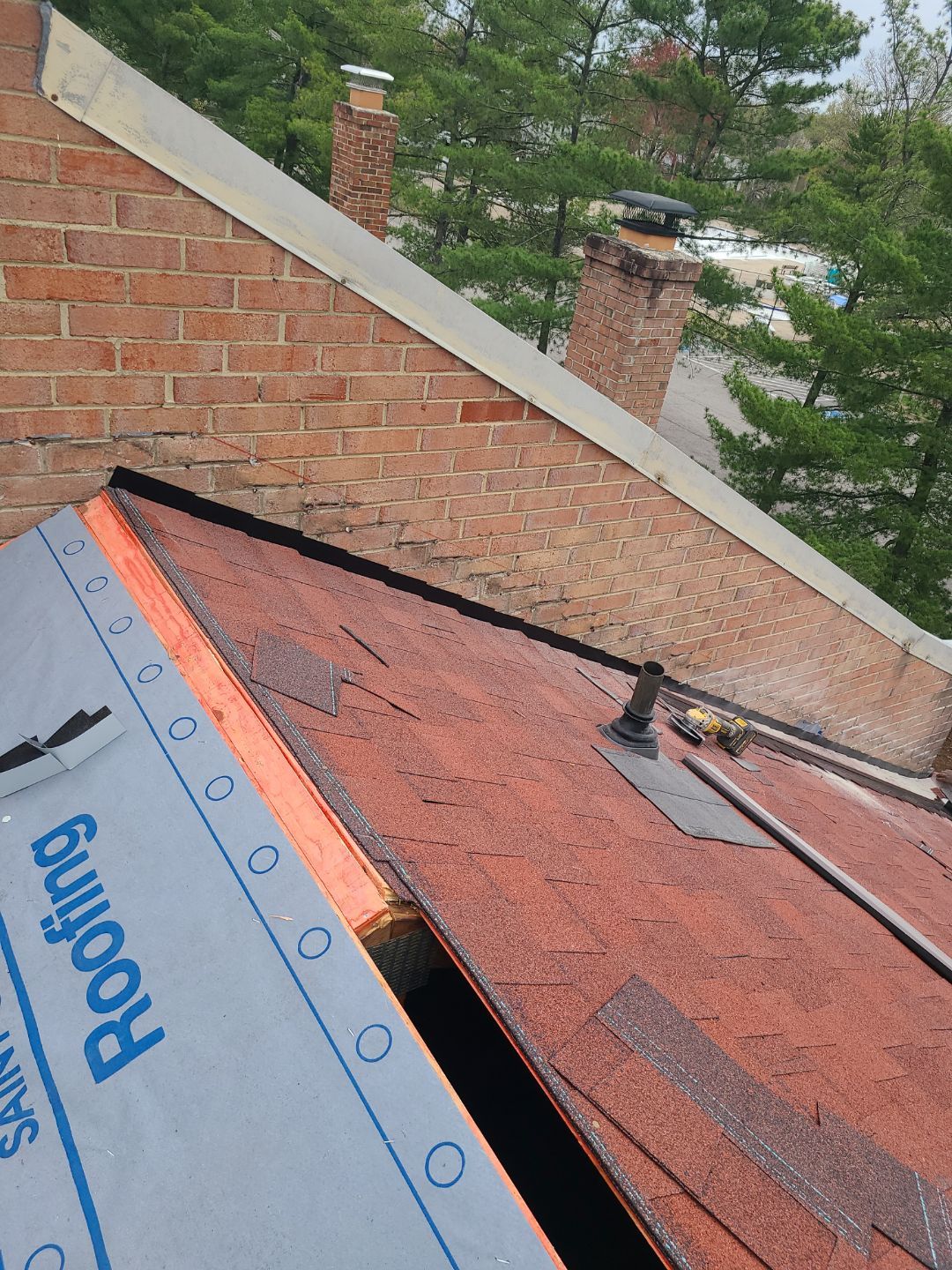 Springfield: Residential Roof Replacement with CertainTeed Landmark Pro in Max Def Red Oak by RM Banning, Inc.