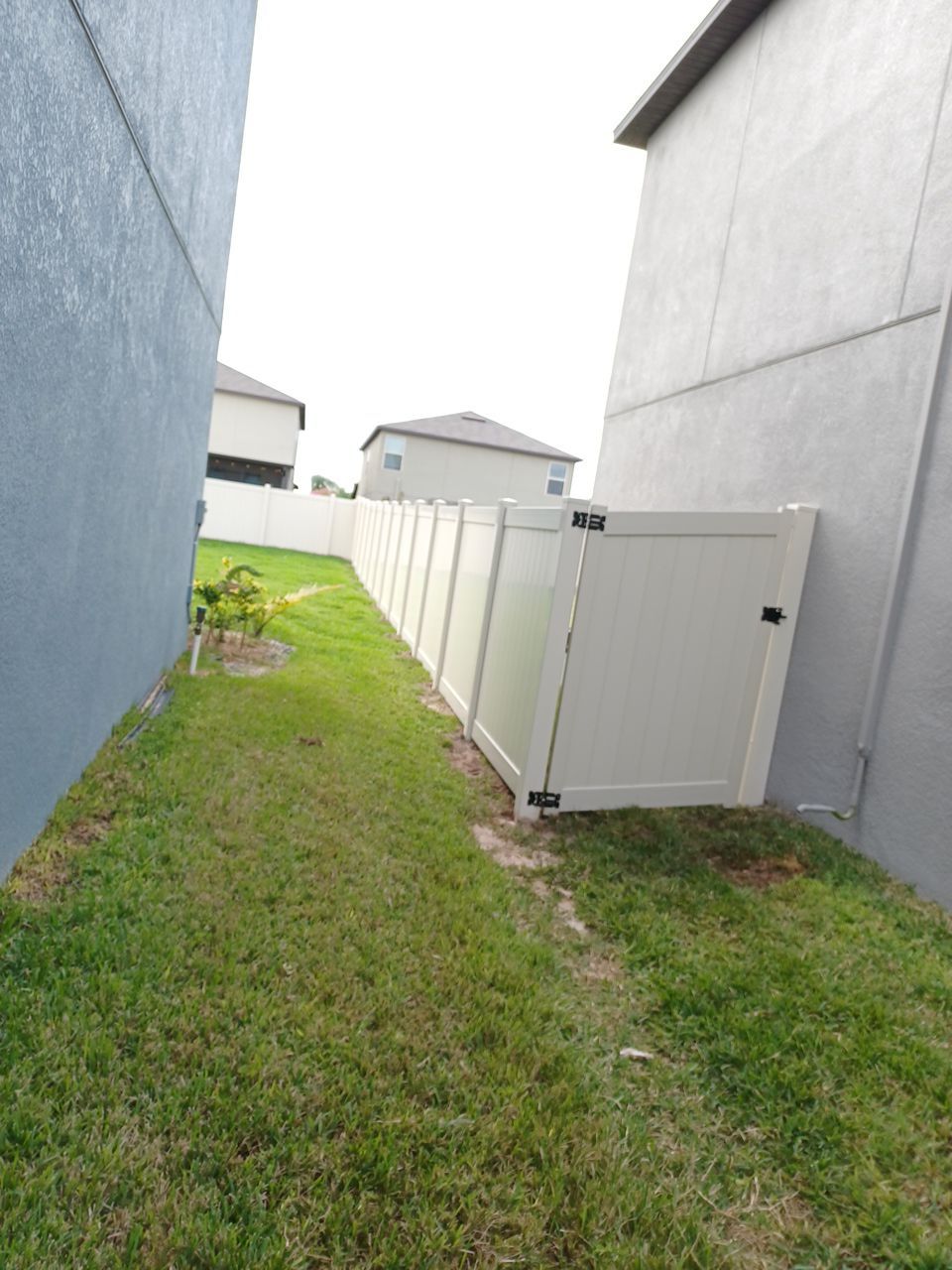 Sun City Center, FL Install 6 ft. tall Tan Vinyl Privacy Fence by Asap fence and gates, LLC