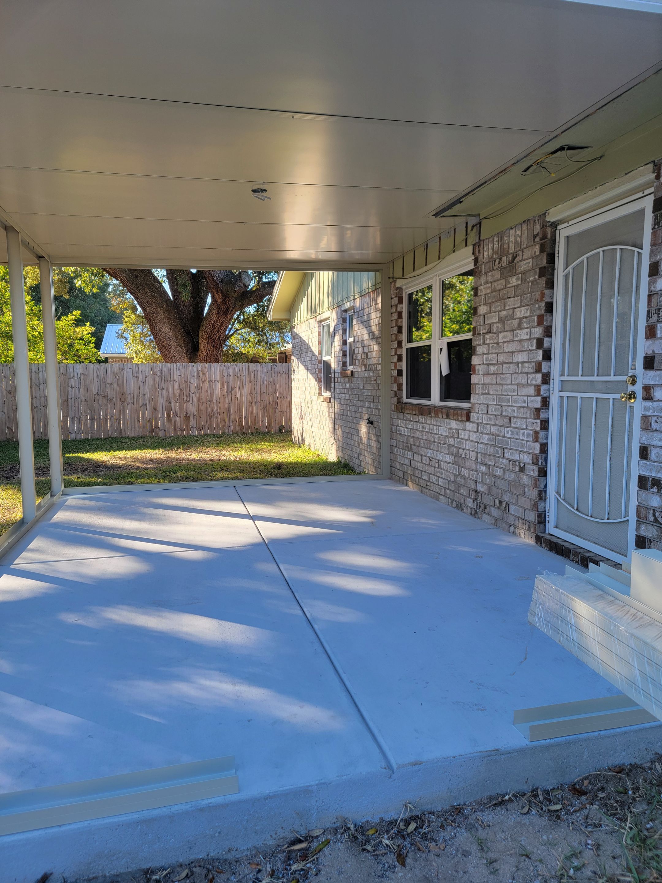 Screen Room in Pensacola by Titan Sunrooms