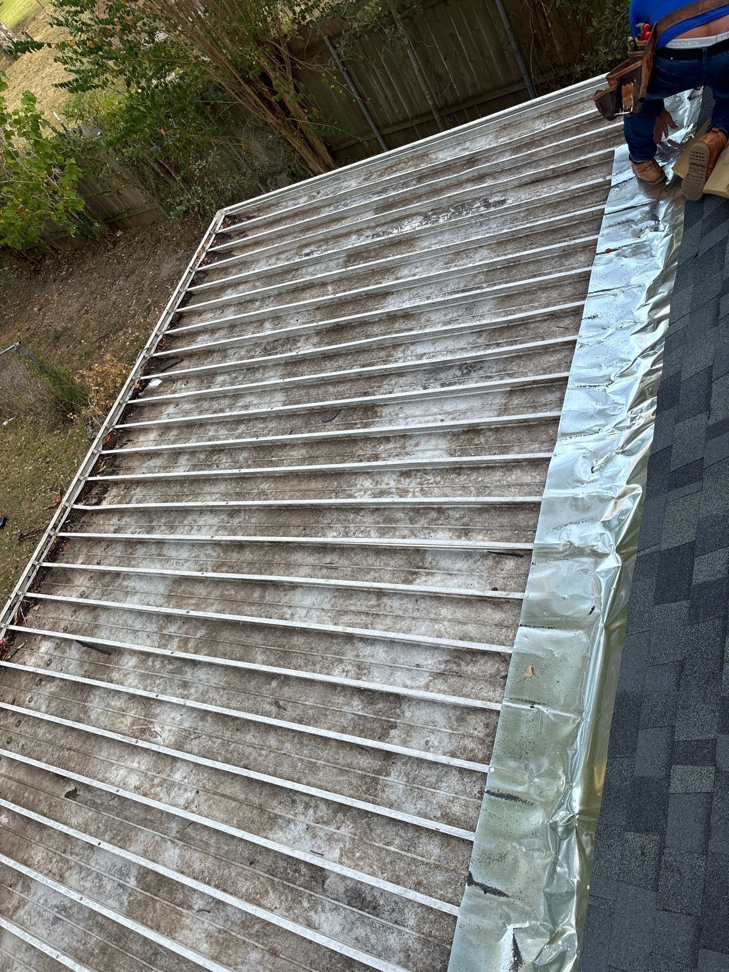 Residential Roofing Installation using Owen's Corning Duration (Lifetime) Shingles by Roof Repair Company