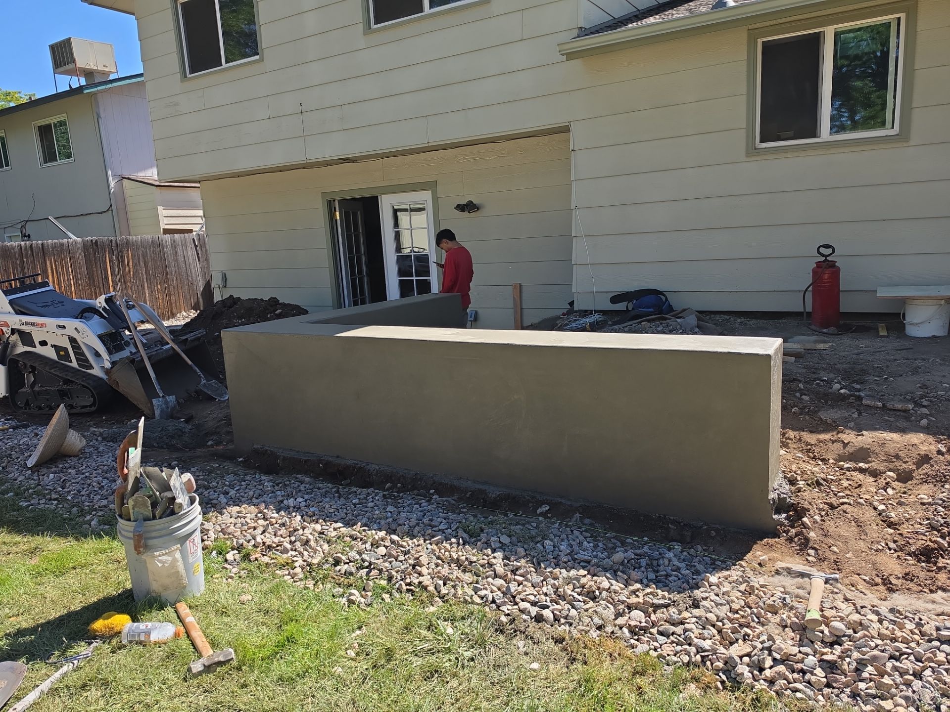 New Concrete Patio and Integrated Retaining Walls in Fort Collins by Center Line Concrete