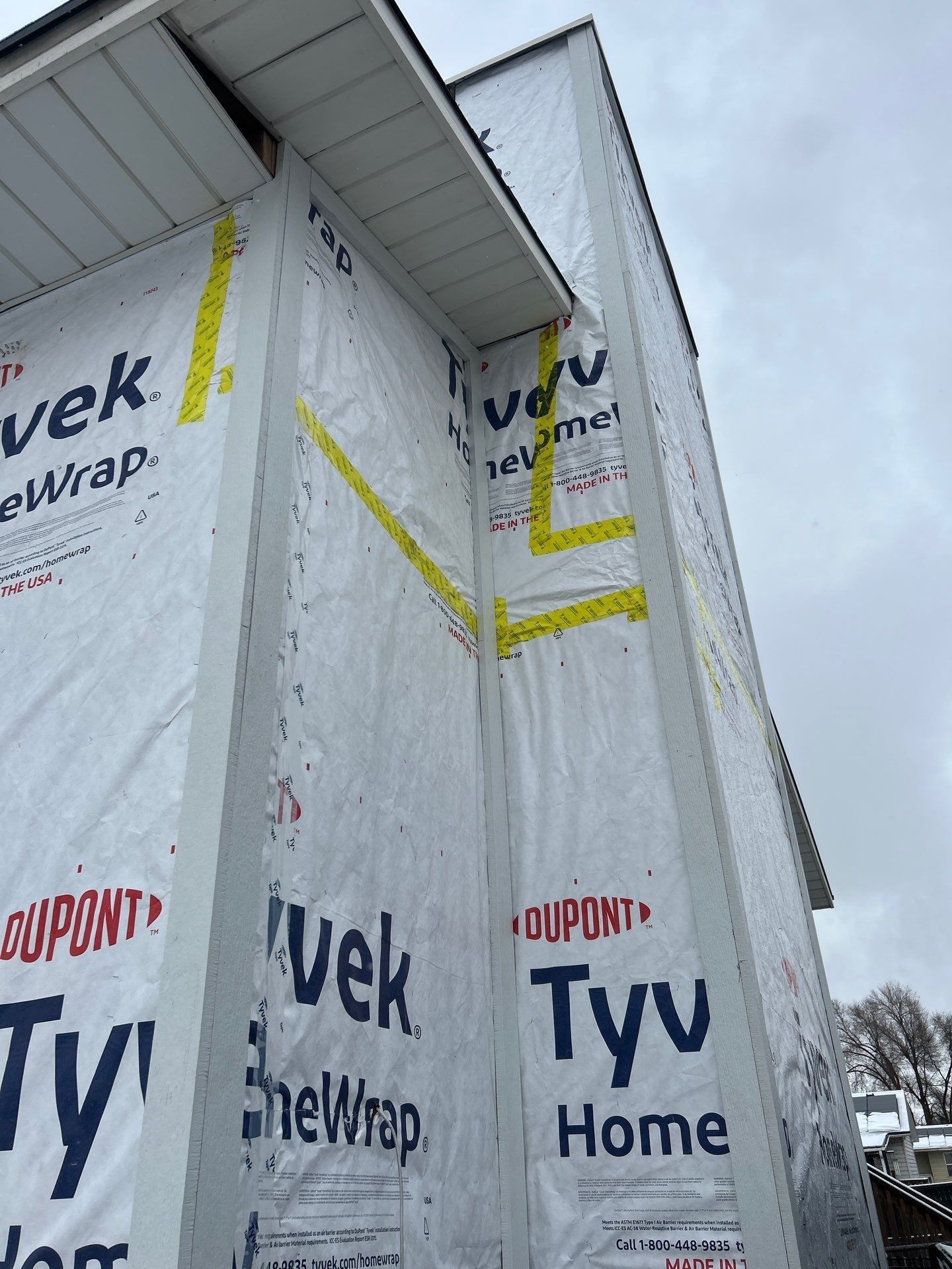 Orem | Beautiful Hardie Lap with B&B Accent | Boothbay Blue by Ideal Siding Utah