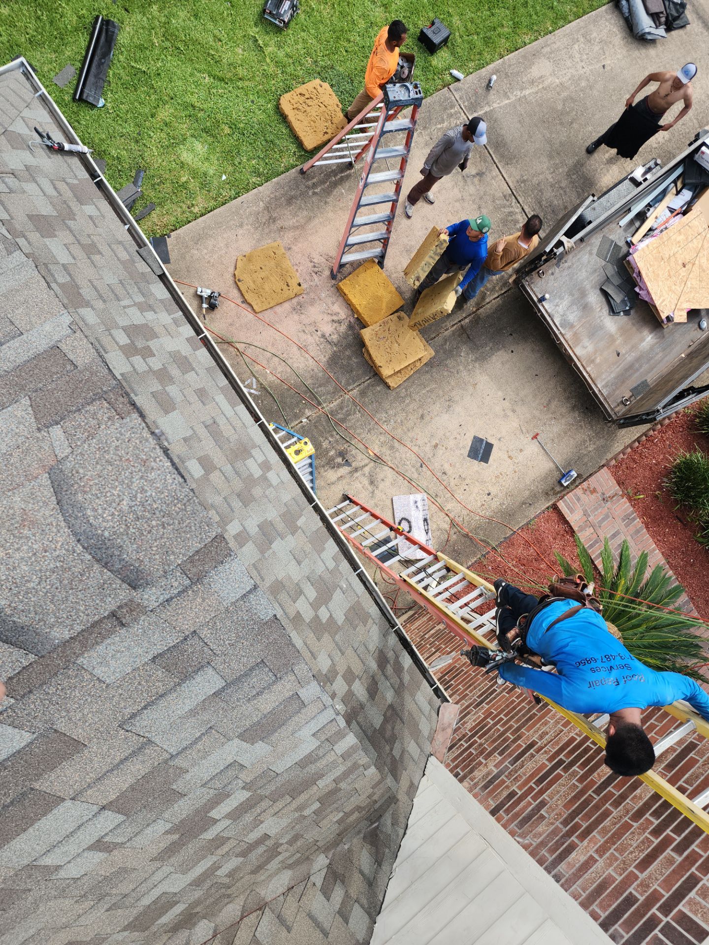 Residential Roofing Installation using Owen's Corning Duration (Lifetime) Shingles by Roof Repair Company