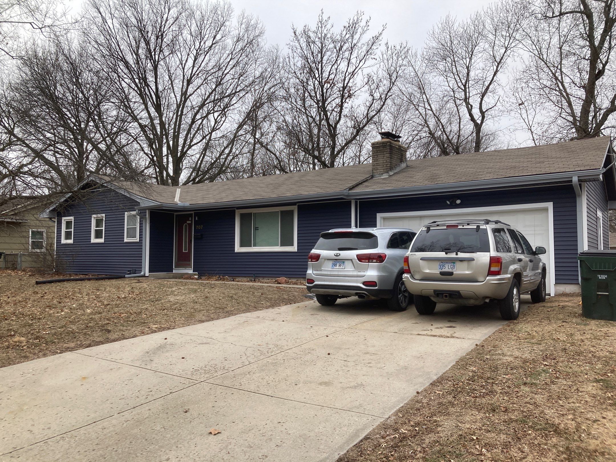 Siding Installation using D4 Market Square by EEC  Windows, Siding & Roofing 