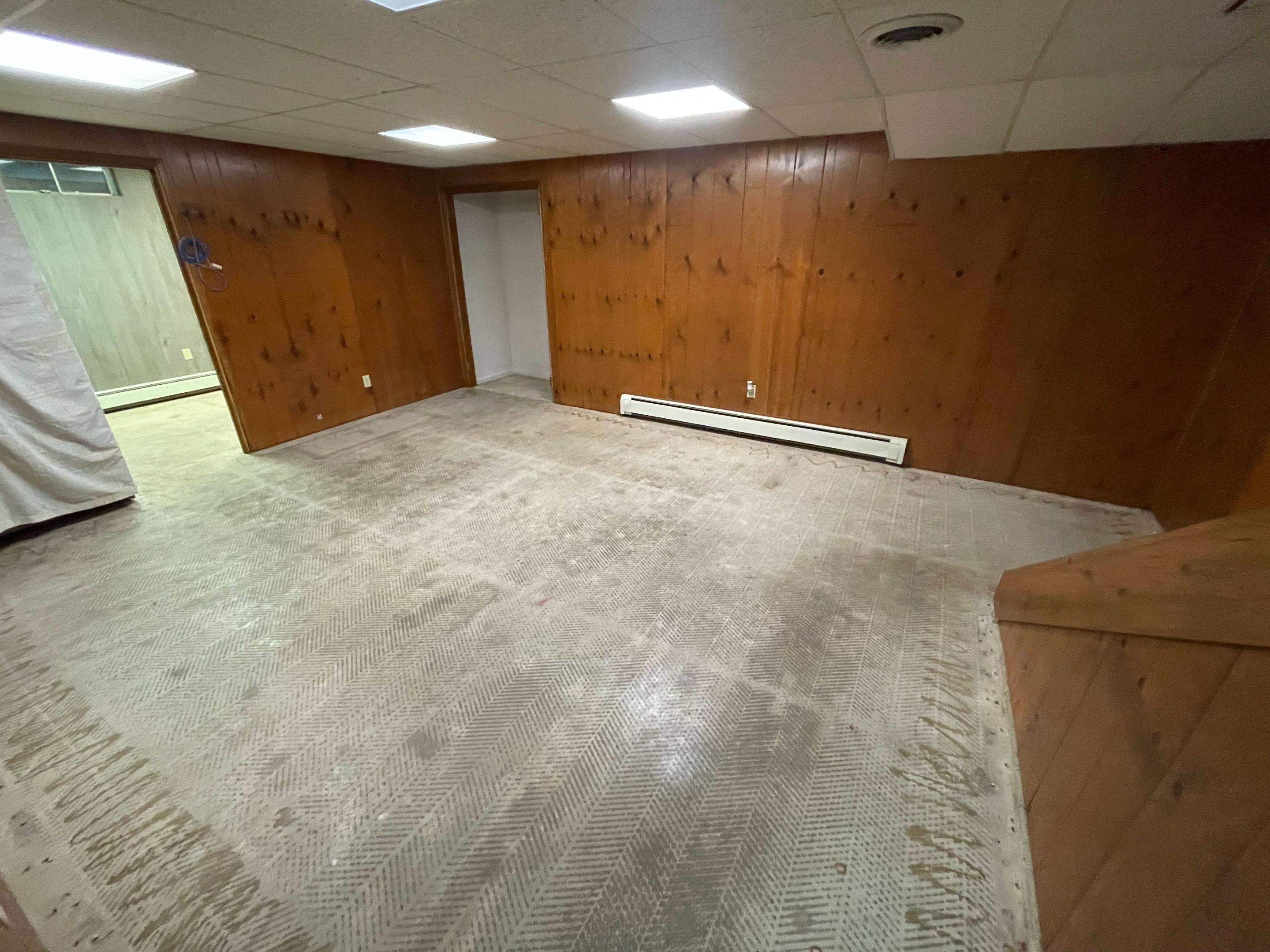 Creekbed Basement Washington by Loud Bros