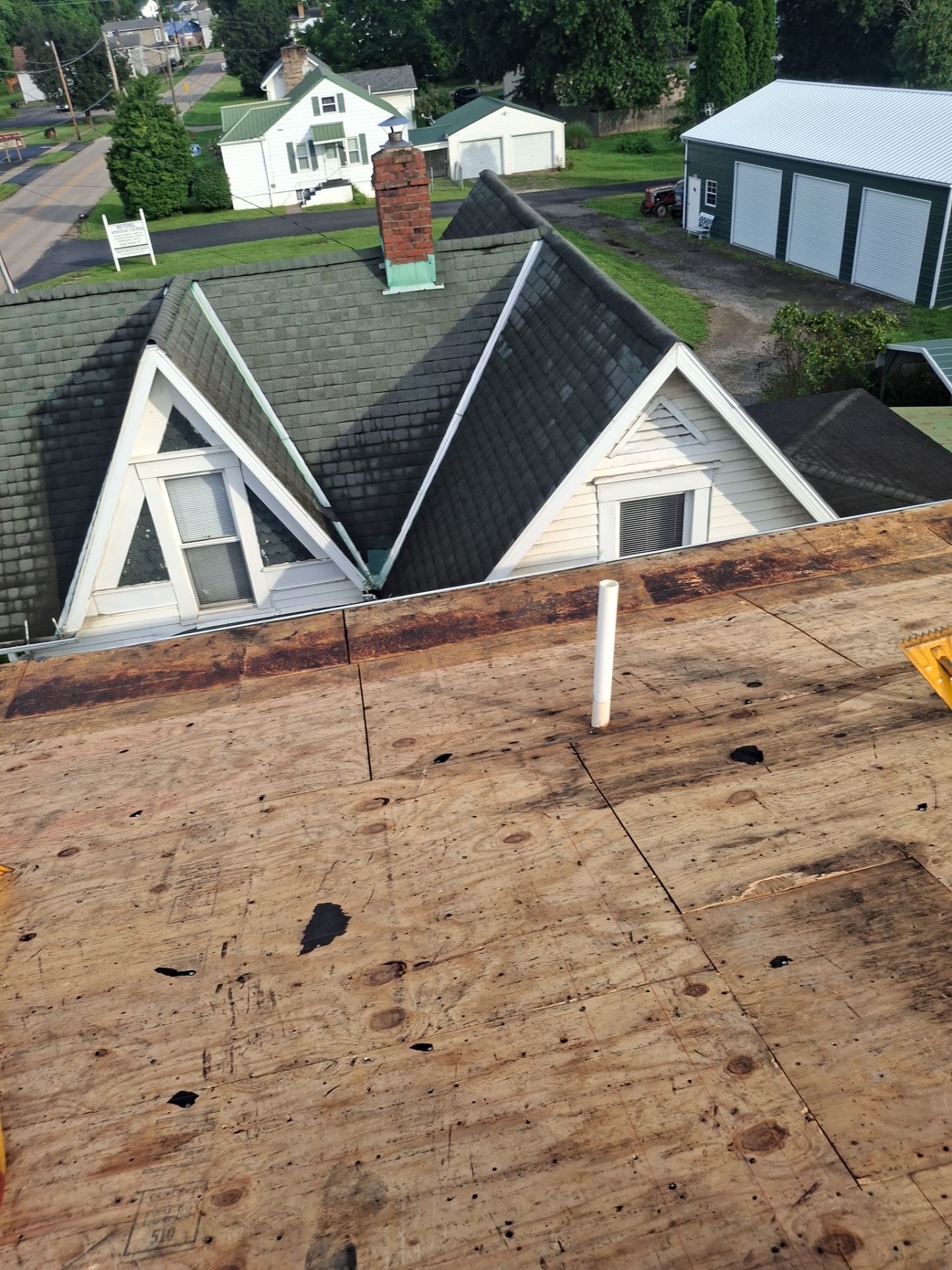 Residential Roofing Installation using GAF Timberline HDZ Williamsburg Slate by Rainstoppers Roofing