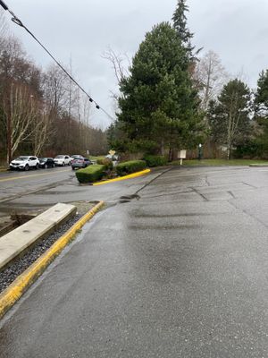 Striping, Asphalt Patch Repair & Concrete Curbing | Edmonds 