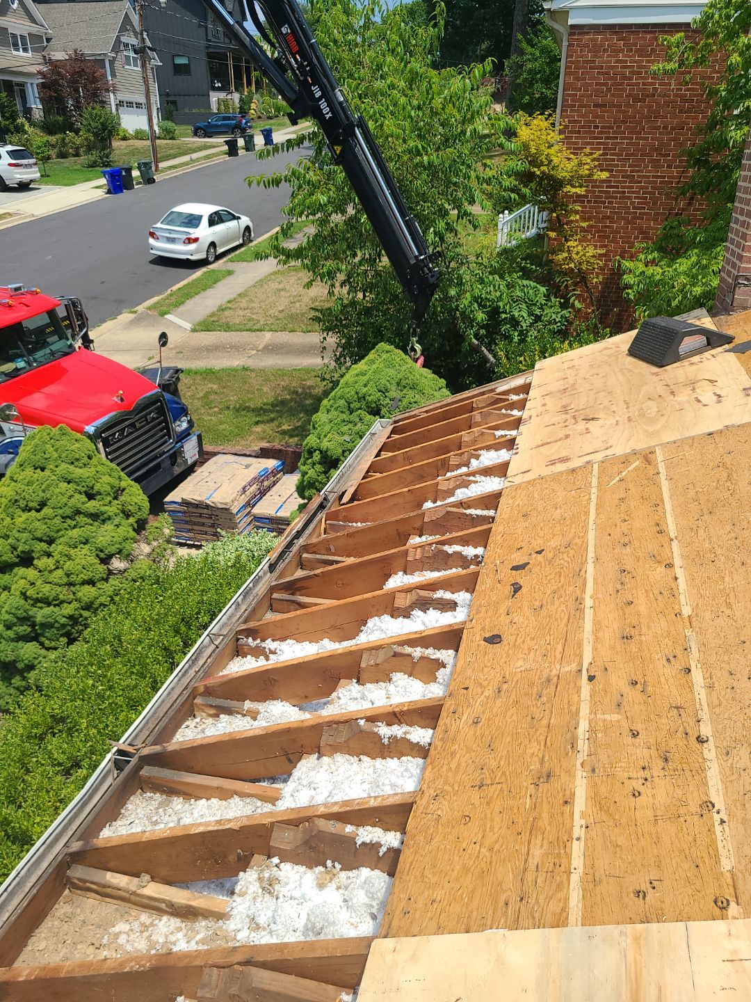 Arlington: Roof Replacement with CertainTeed Landmark Pro in Max Def Georgetown Gray by RM Banning, Inc.