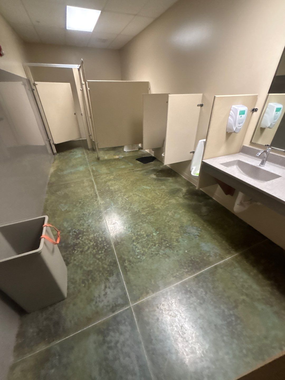 Rae’s Creek by Granite Garage Floors