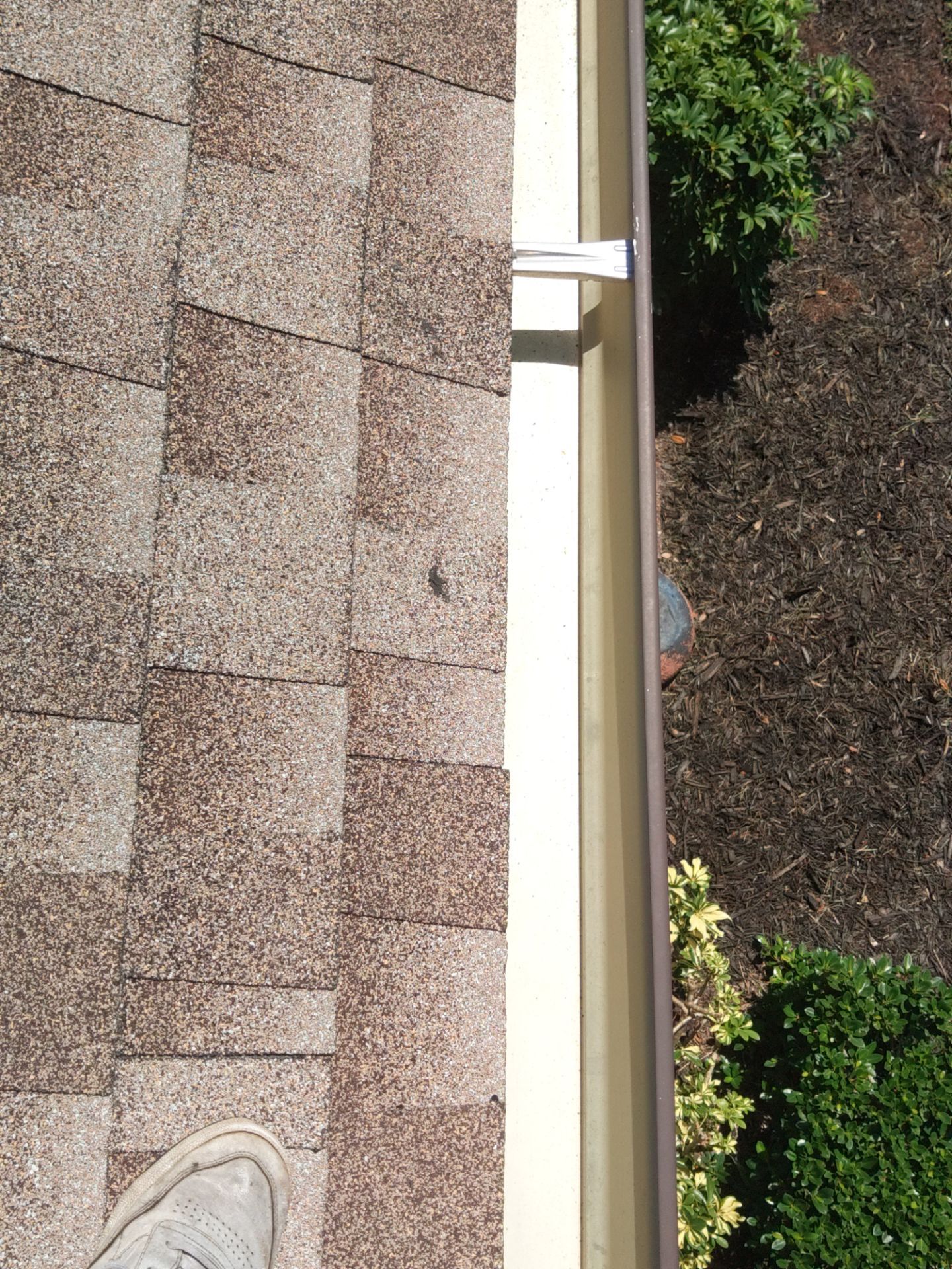 Aluminum Seamless Gutters Installation in Fort Myers FL by Gutter Professors