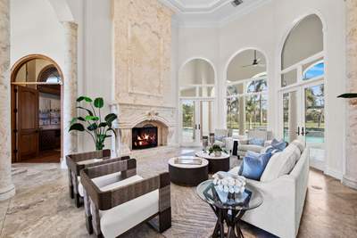 Quail West in Naples