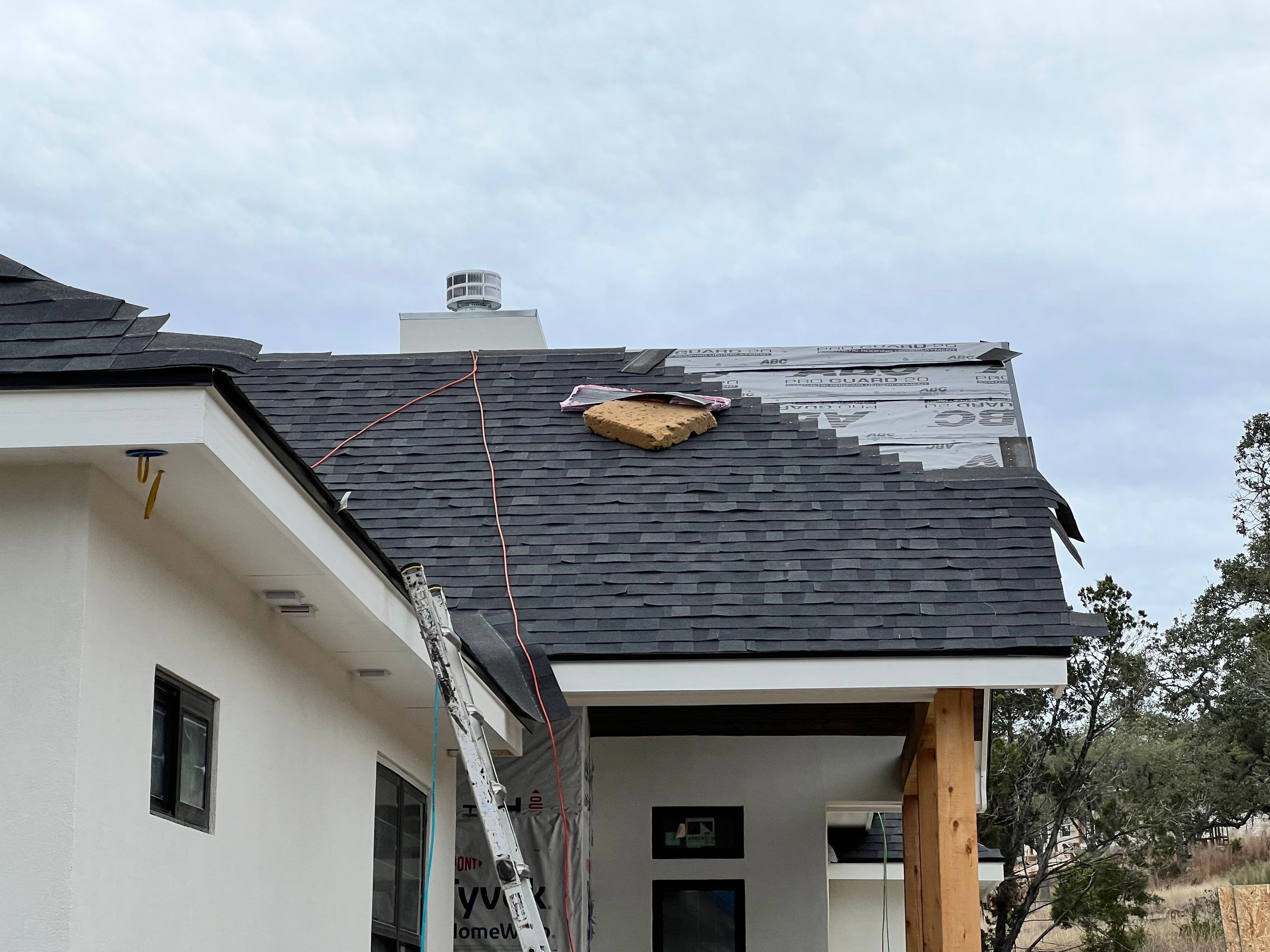 New Home Construction using Owens Corning 30 year Architectural Shingles by Premier Roofing and Contracting