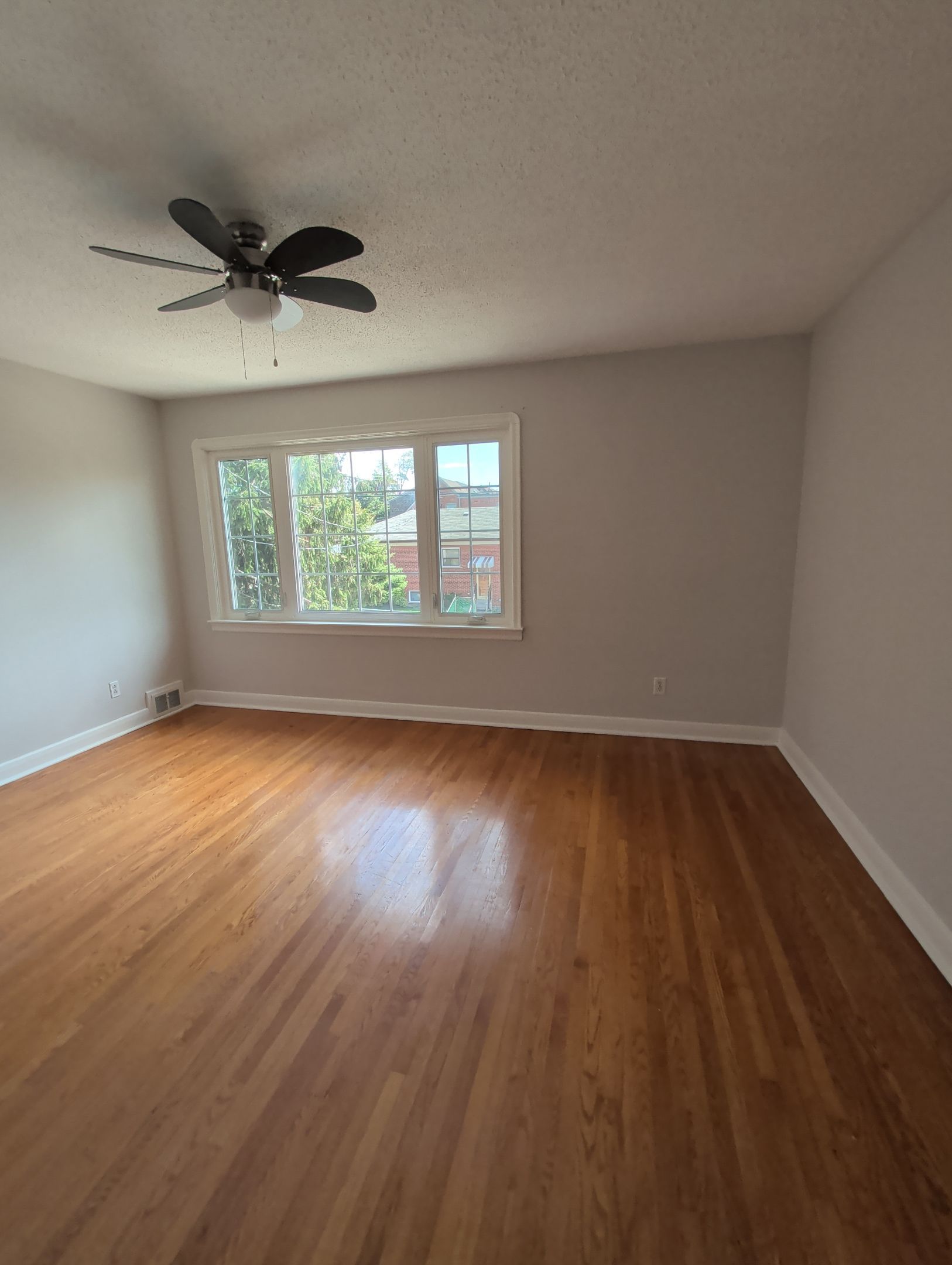 Toronto Interior Home Painting and Kitchen Cabinet Refinishing by GTA HOME PAINTING