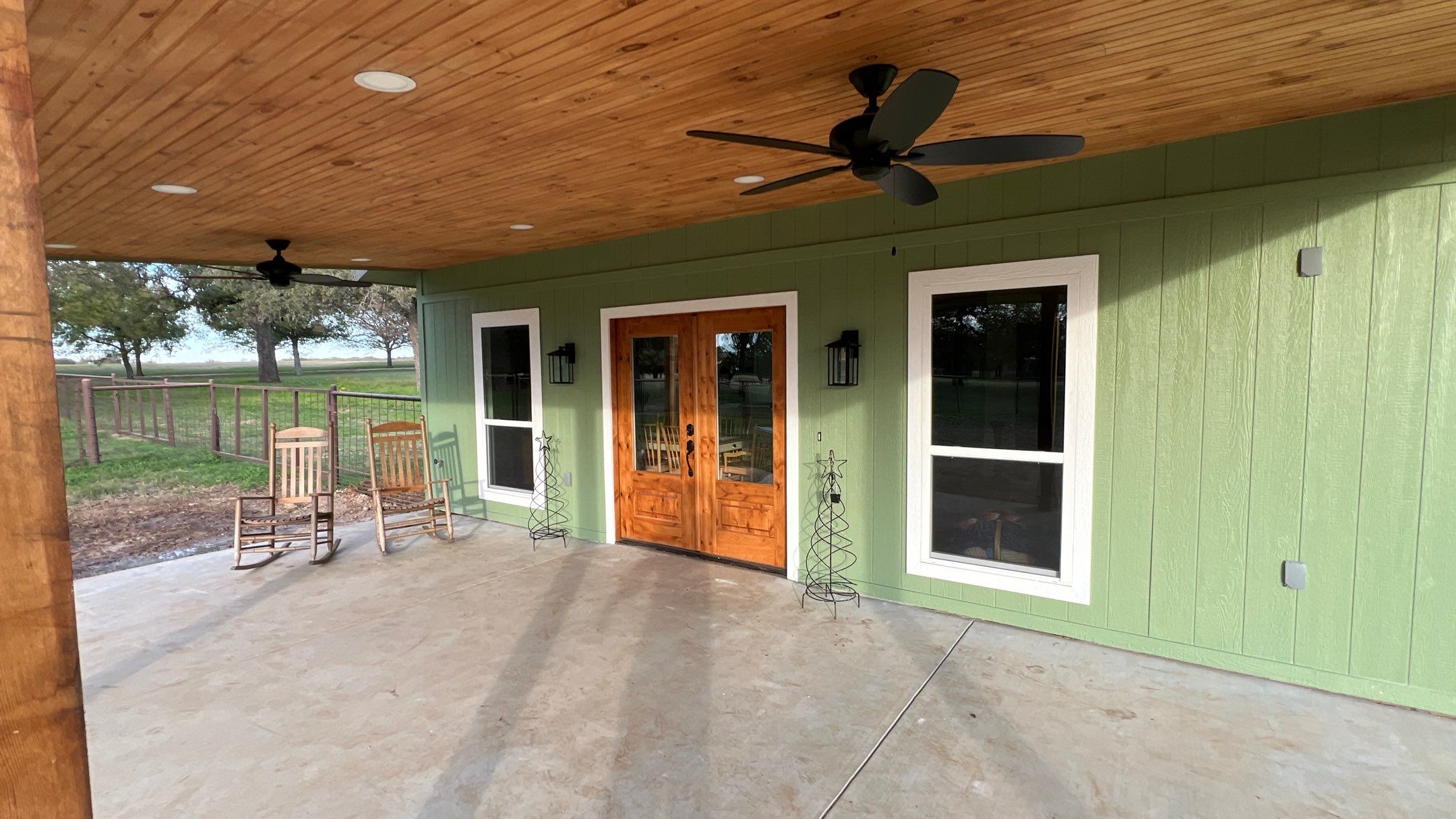 New Home Construction  by Harvey Roofing & Construction