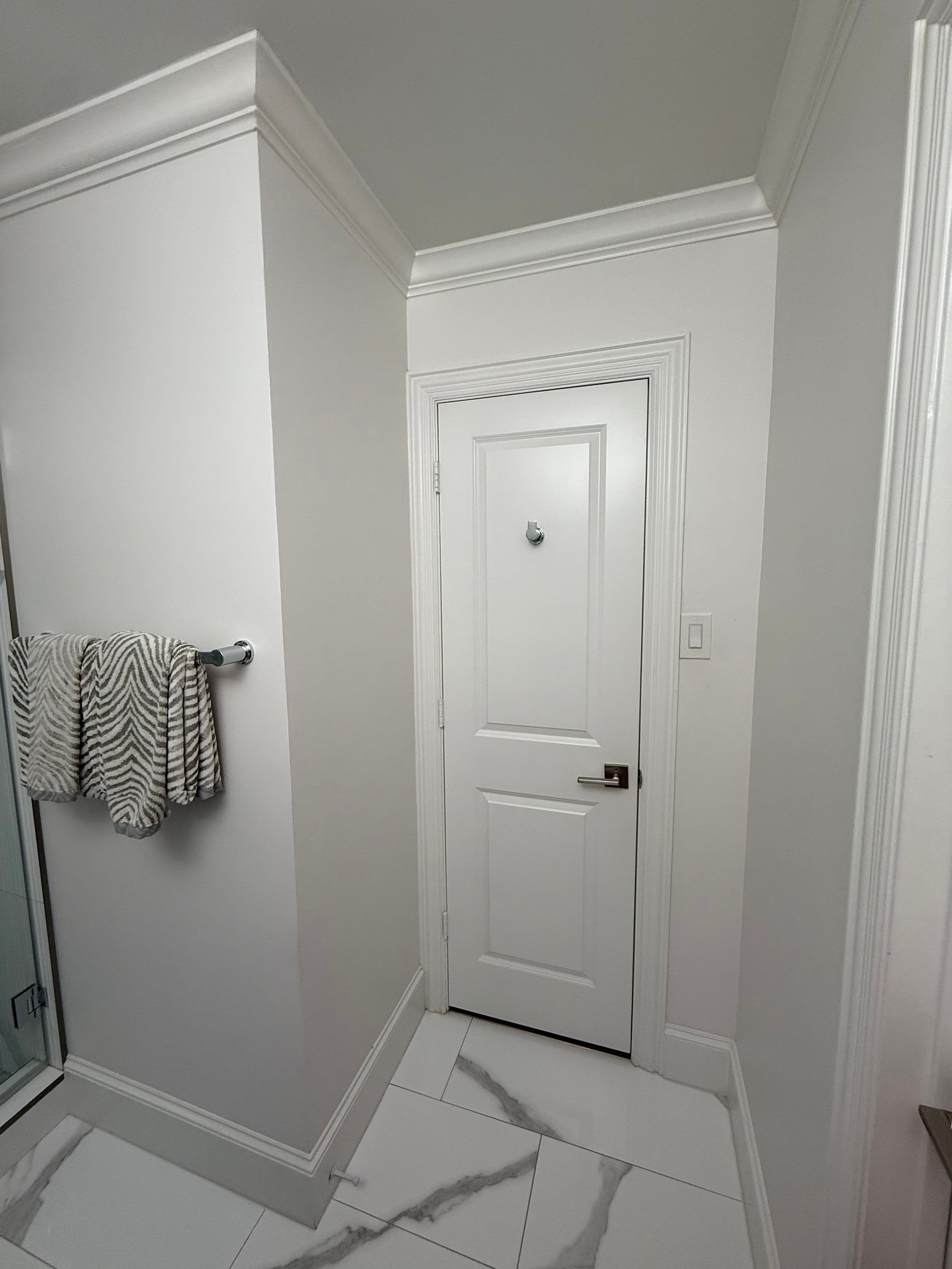 Bathroom Wallpaper Installation – Dallas, TX by Nomad Painting