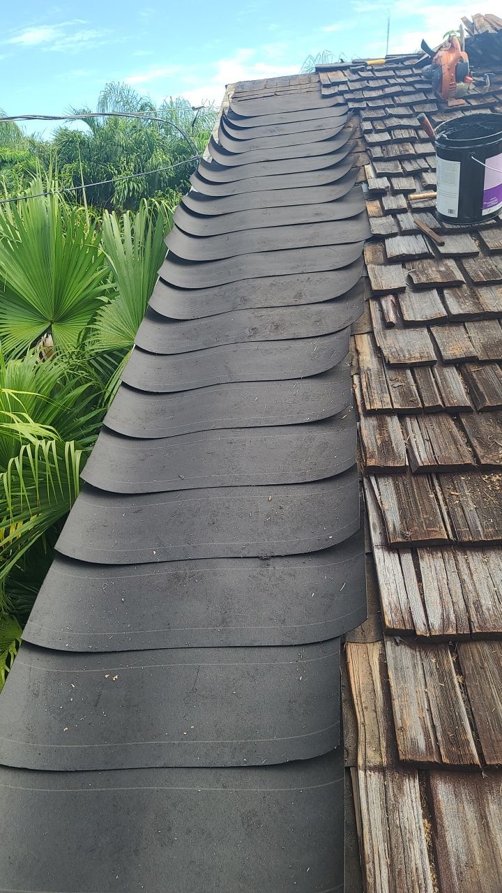 Wood Shake Repair using Wood Roof Shakes by Aastro Roofing