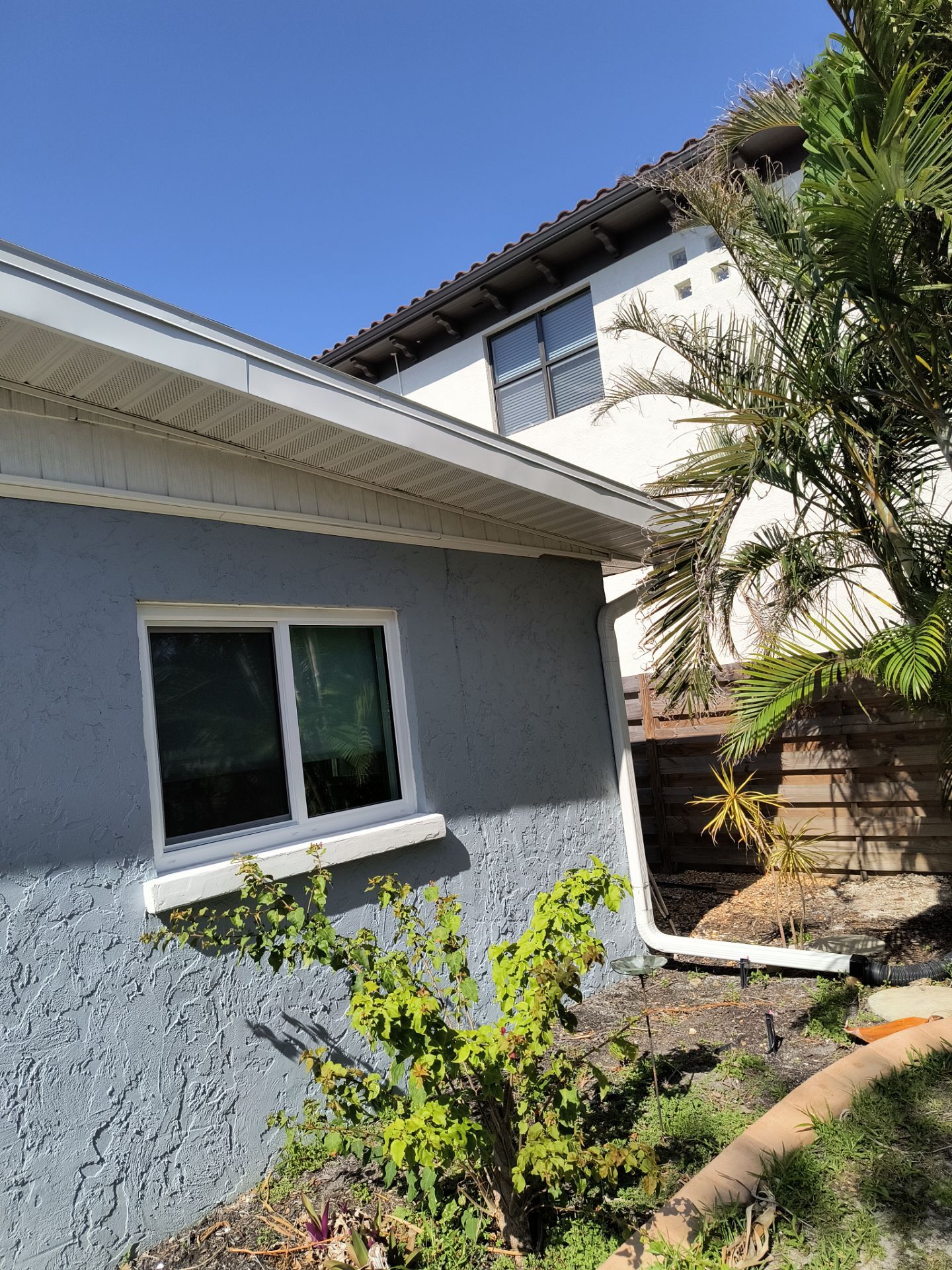 New Metal Soffit and Fascia in Siesta Key FL by Gutter Professors