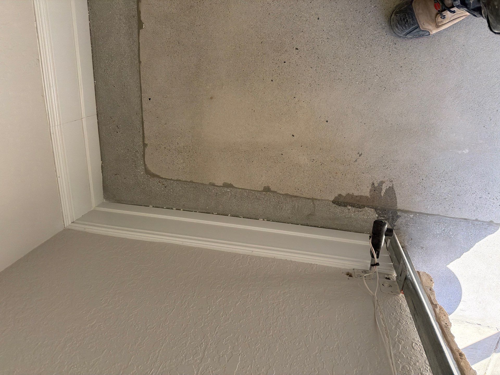 Paso Robles Polyurea Garage Floor Coating with Glacier Chips by MGP Coatings
