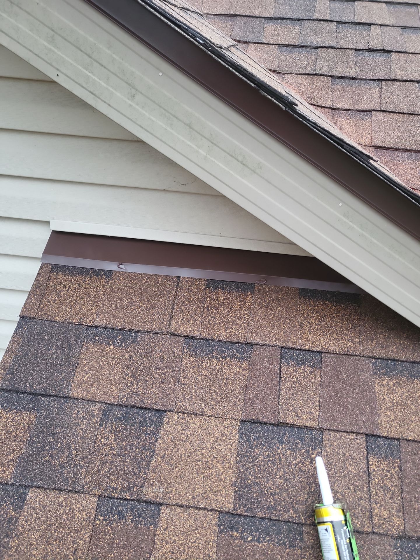 ATLAS PINNACLE COLOR: BURNT HICKORY DRIP EDGE: ROYAL BROWN by Eagle Eye Roofing
