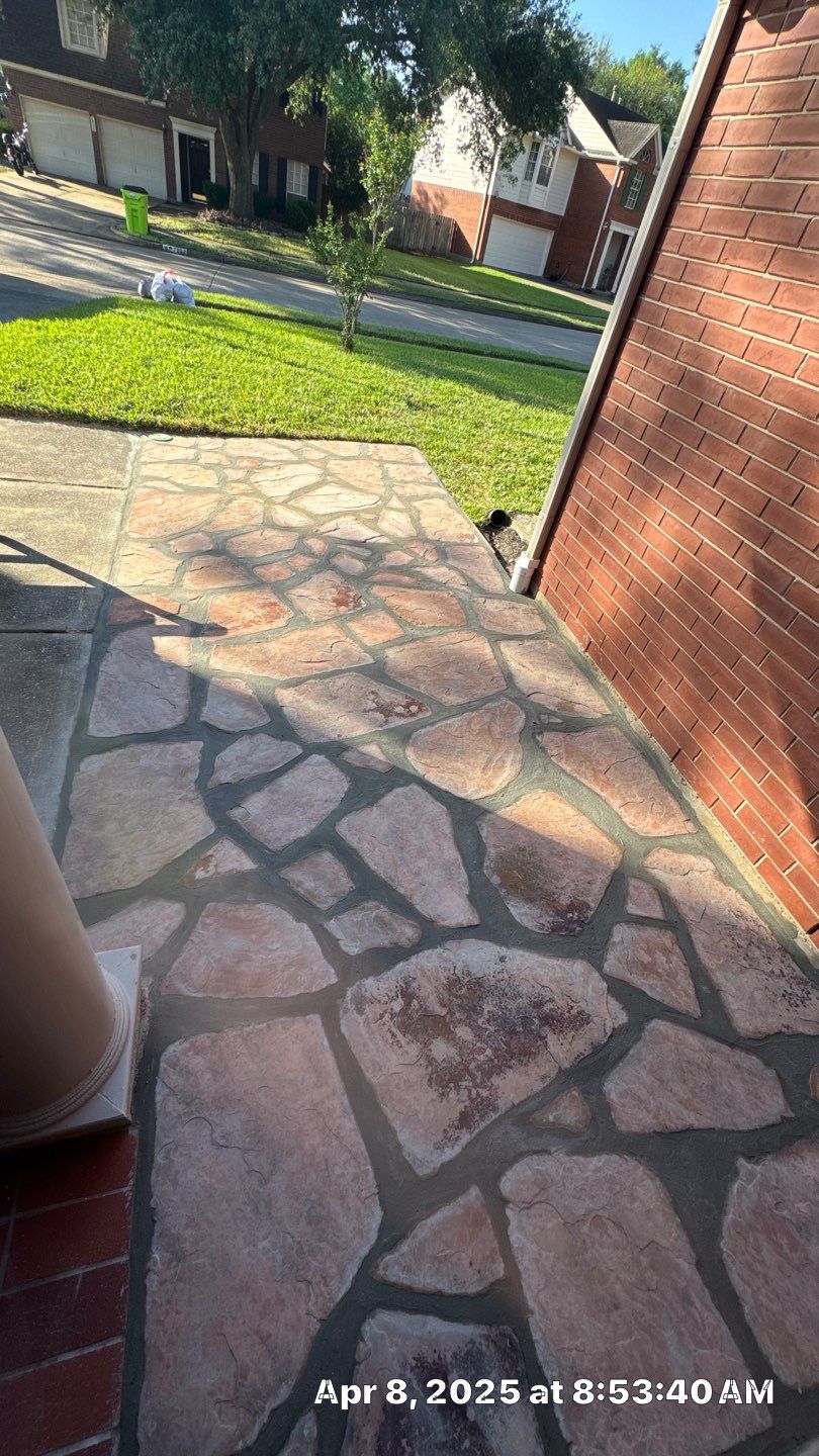 🏡 Mary Gray’s Entrance Transformation — Flagstone, Trim & Gutter Service by Texas Urban Elements