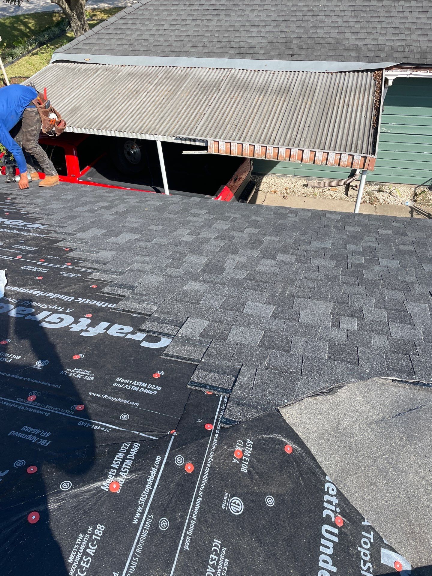 Residential Roofing Installation using Owen's Corning Duration (Lifetime) Shingles by Roof Repair Company