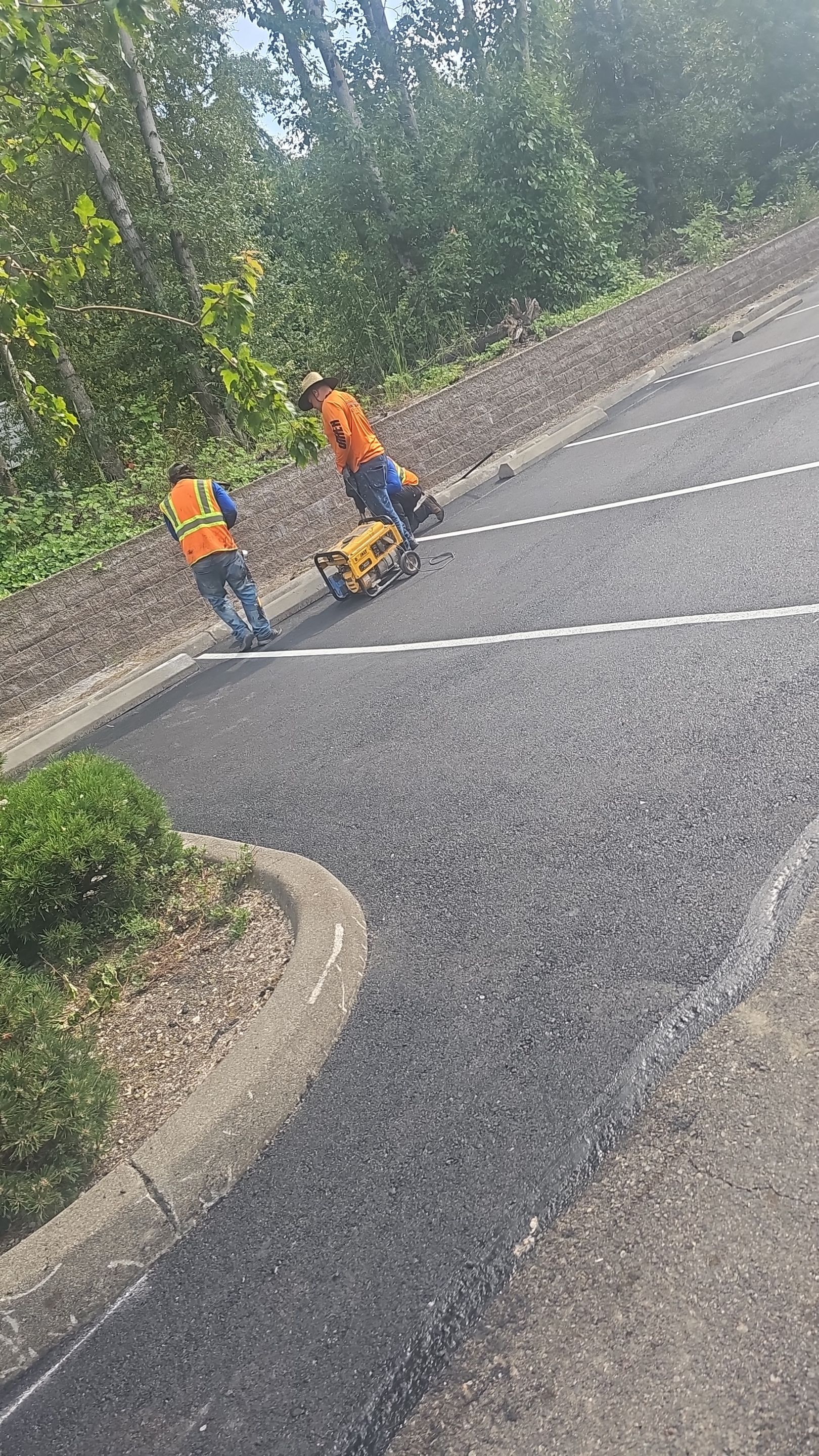 Asphalt Patch Repair & Concrete Curb Renovation | Kirkland  by Jireh Asphalt & Concrete Inc 