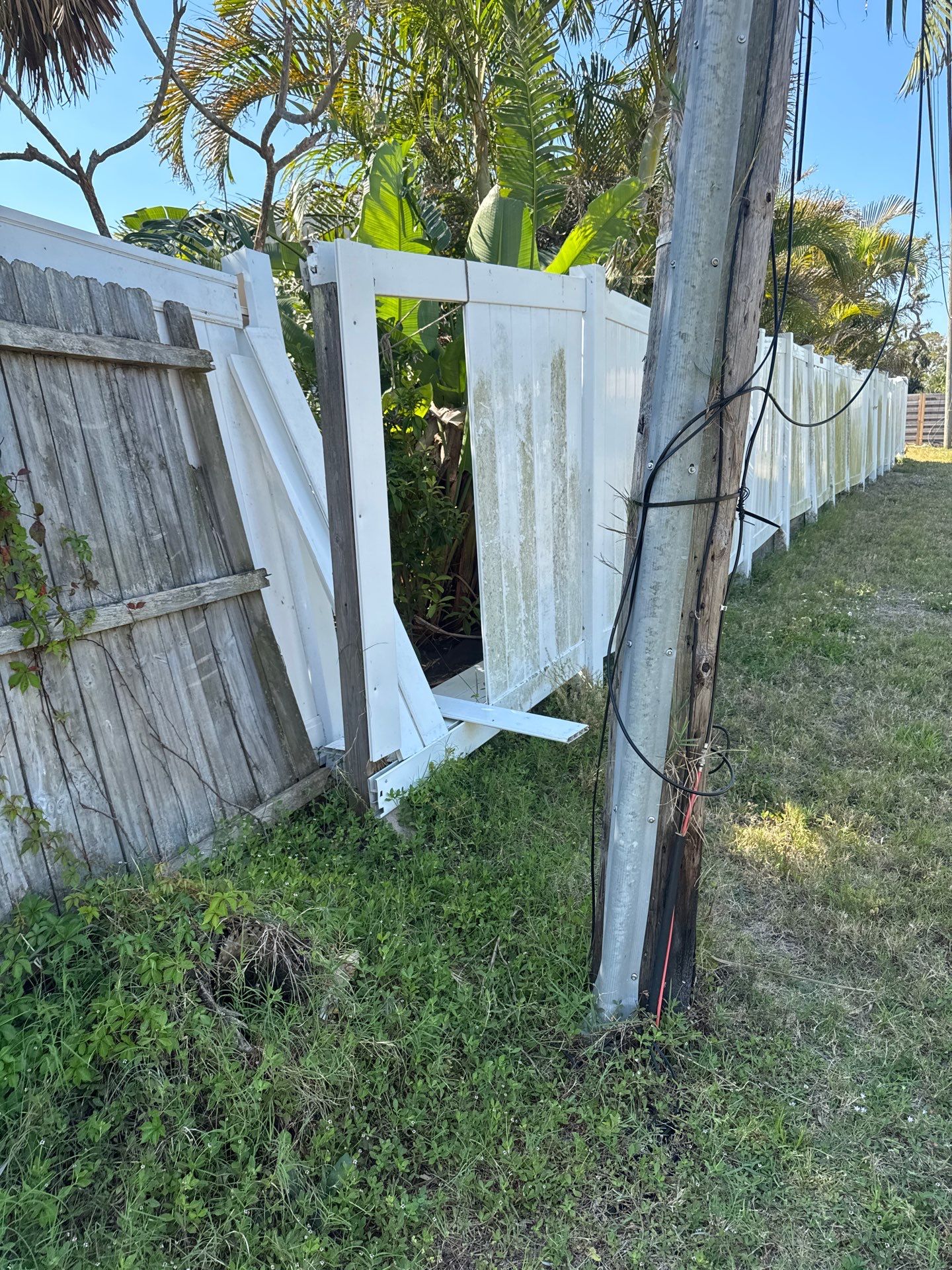 1052 Graham Rd  by H&Y Fence