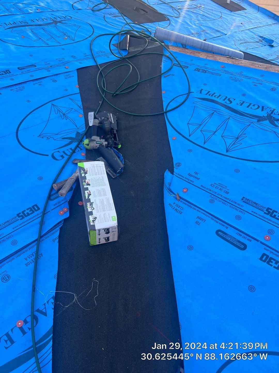 Roof replacement by American Roofing & Construction LLC