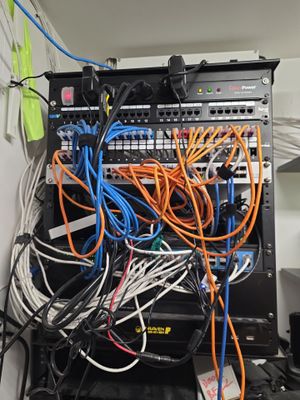 Structured cabling installation by CimaSolutions