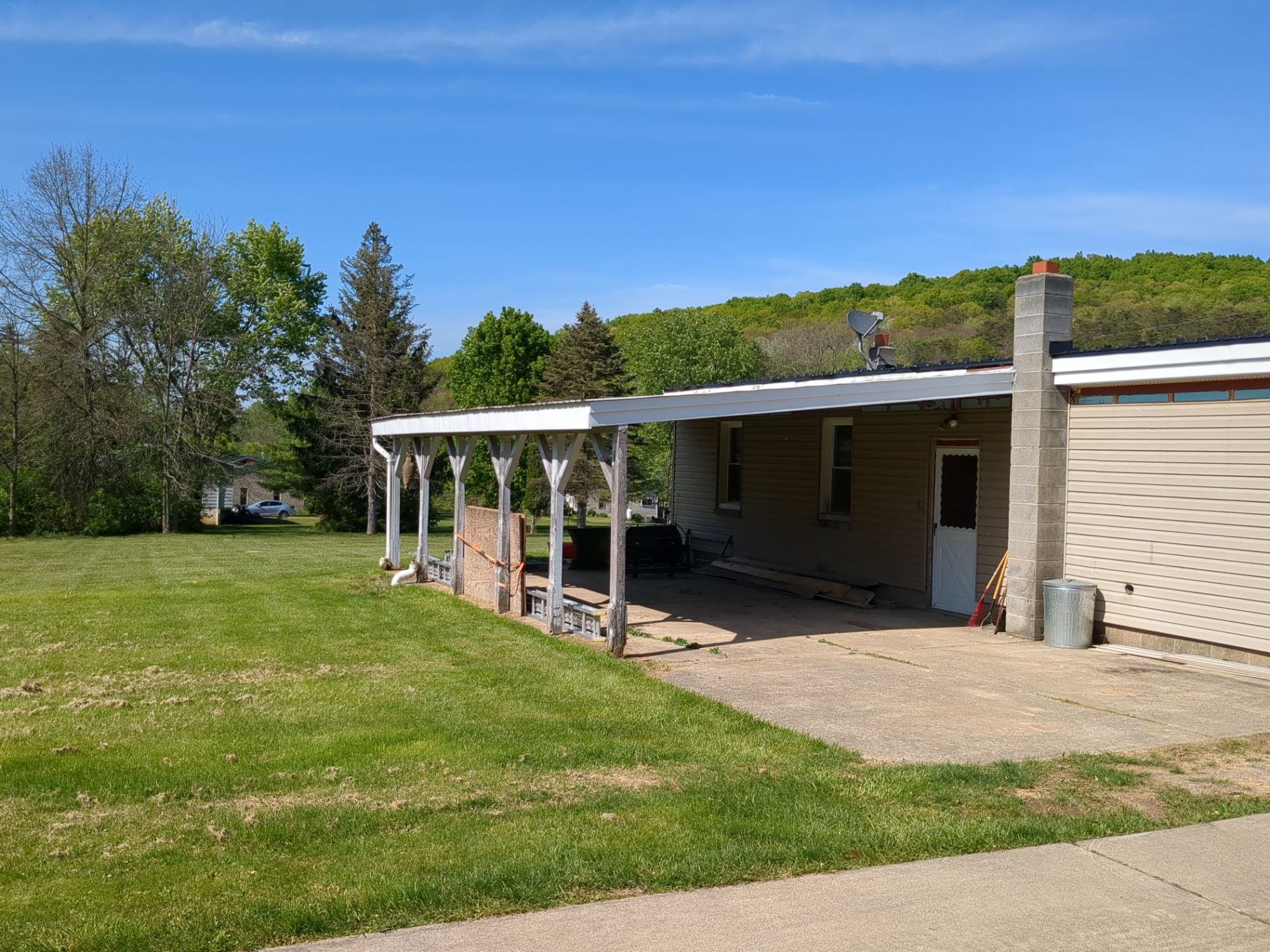 Metal Roofing and Vinyl Siding Replacement in Lewisburg by Esh Builders