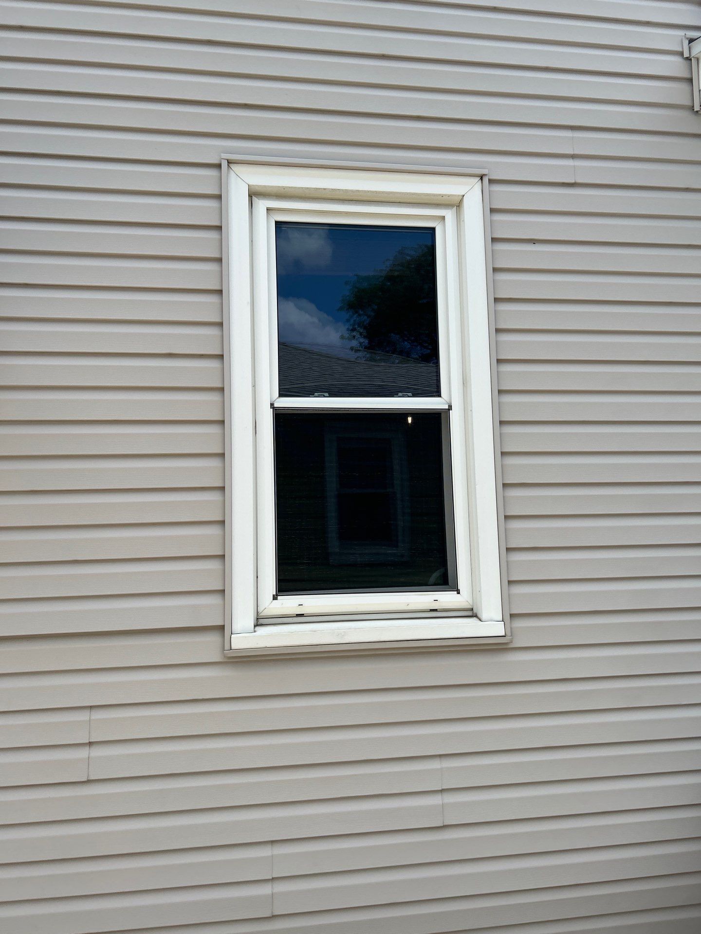 Window replacement by United Windows and Siding LLC