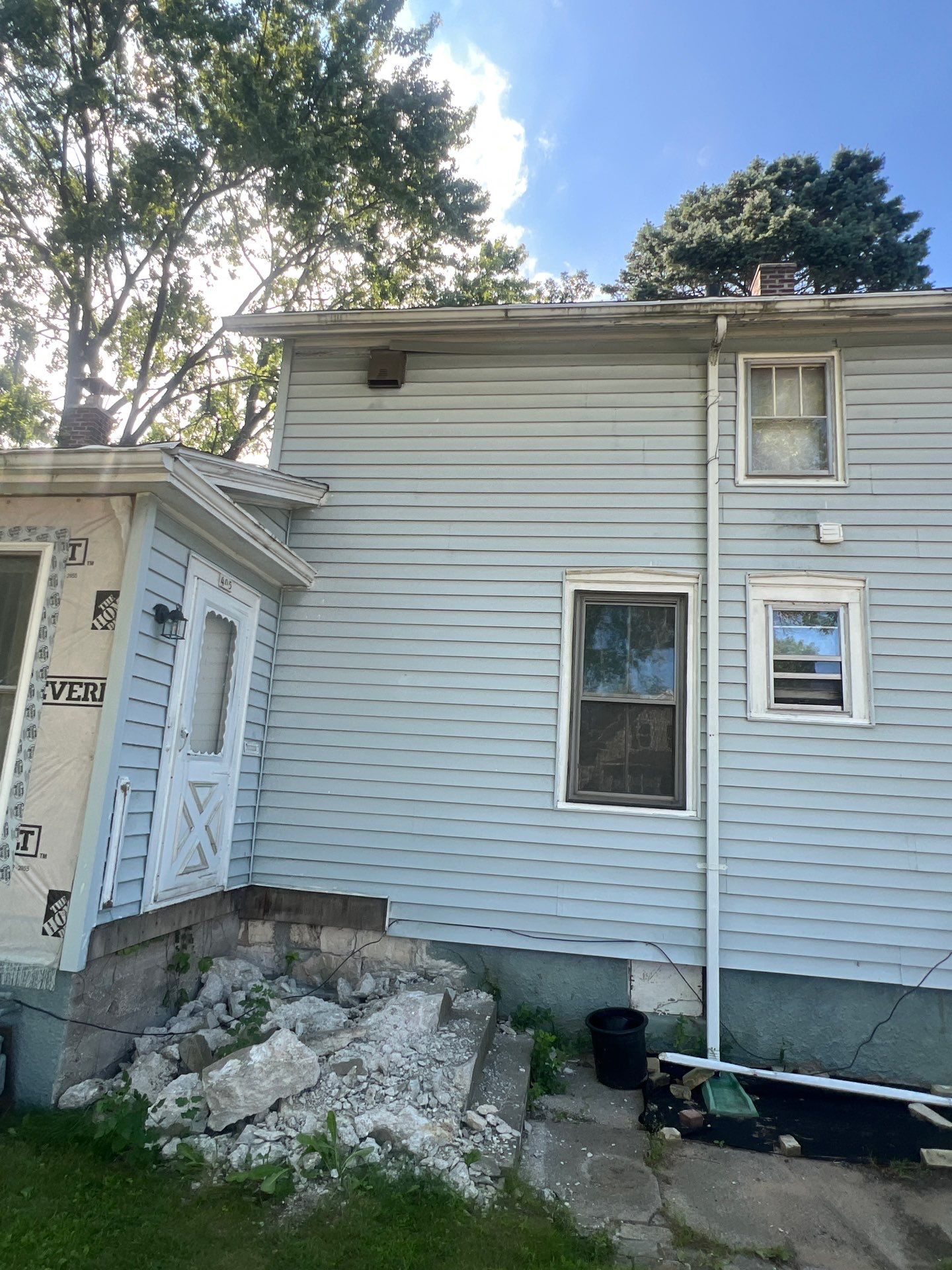 FULL HOME SIDING MAKEOVER SHEBOYGAN  by Gellings Roofing & Siding