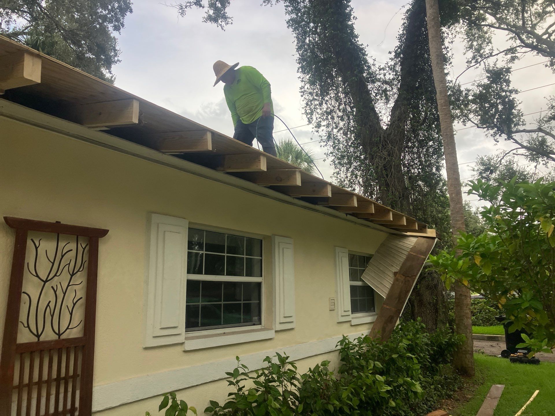 Project in St. Petersburg 33710 by Mitchell Roofing Company LLC