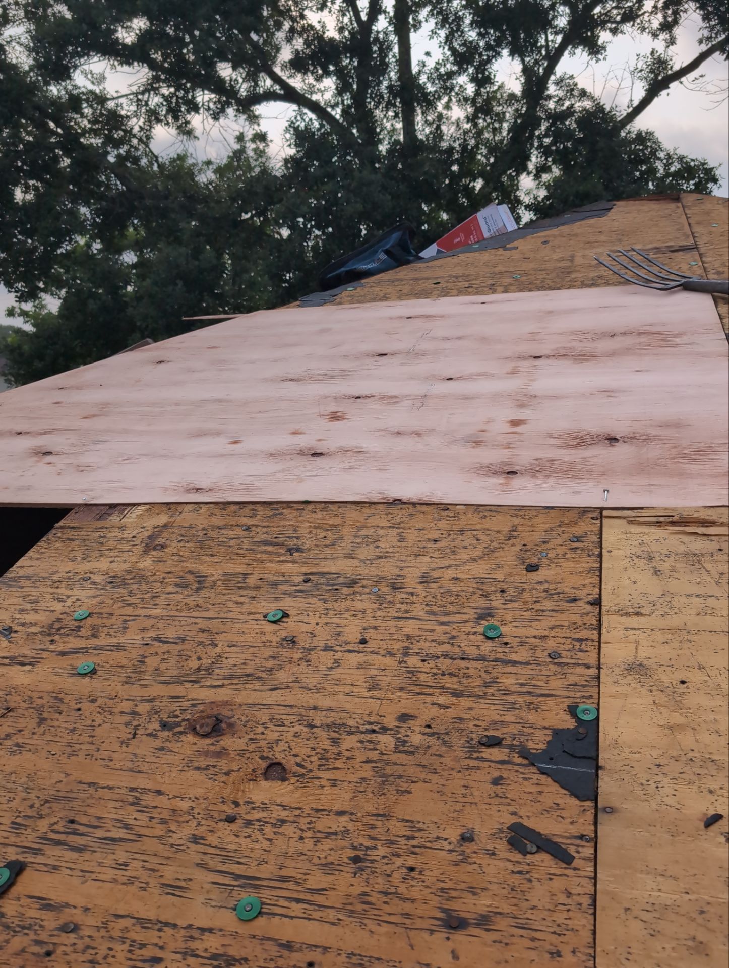 Jewell B by Boss Hogg Roofing