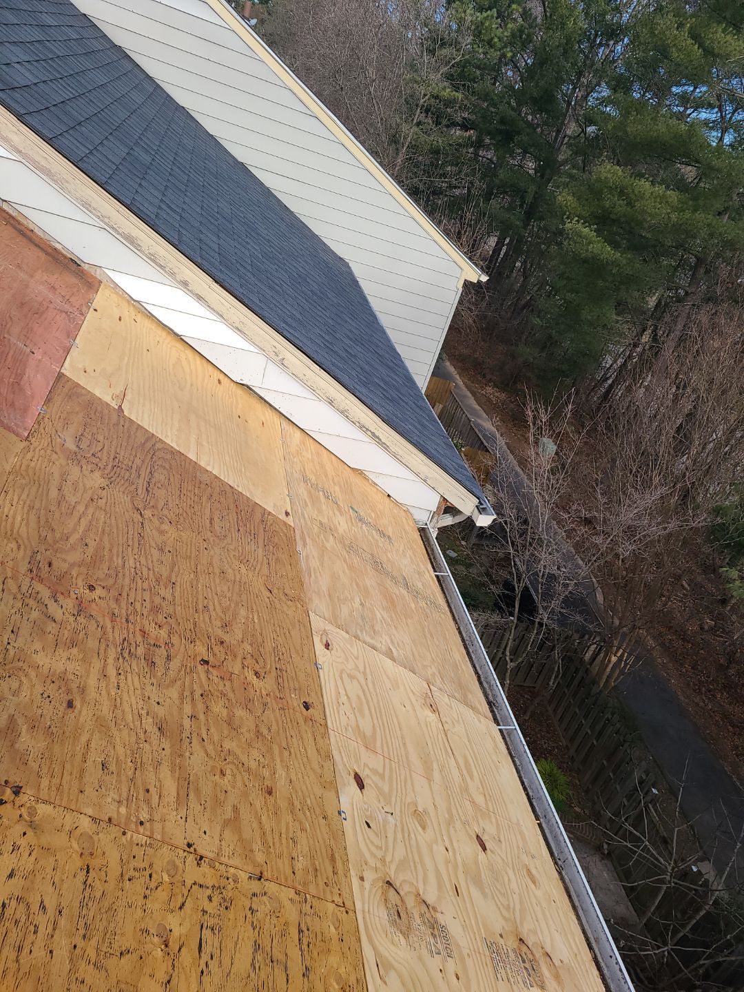 Burke CertainTeed Landmark Pro Roof in Max Def Espresso by RM Banning, Inc.