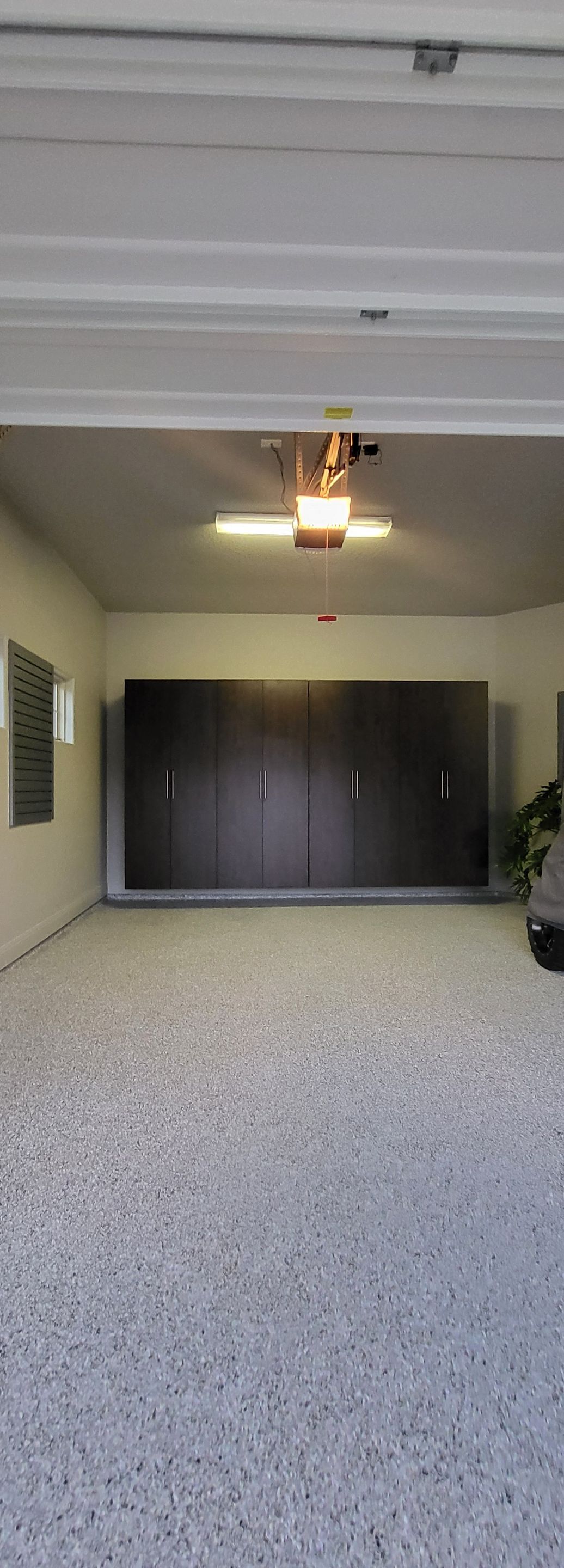 Vintage Oaks, New Braunfels by TORO Garage Co