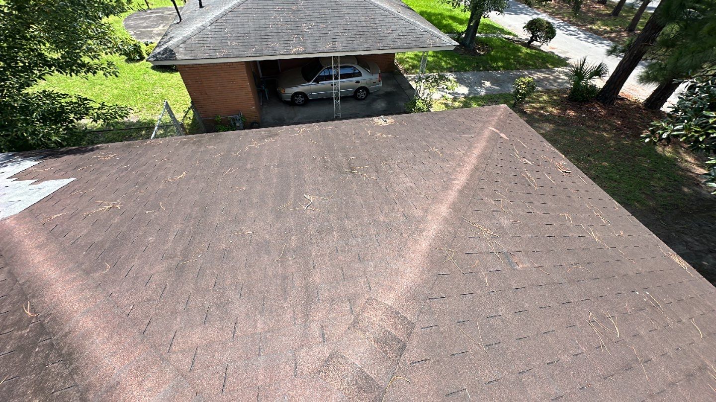 Residential Roofing Installation using Owens Corning Oakridge Estate Grey by Talya Roofing