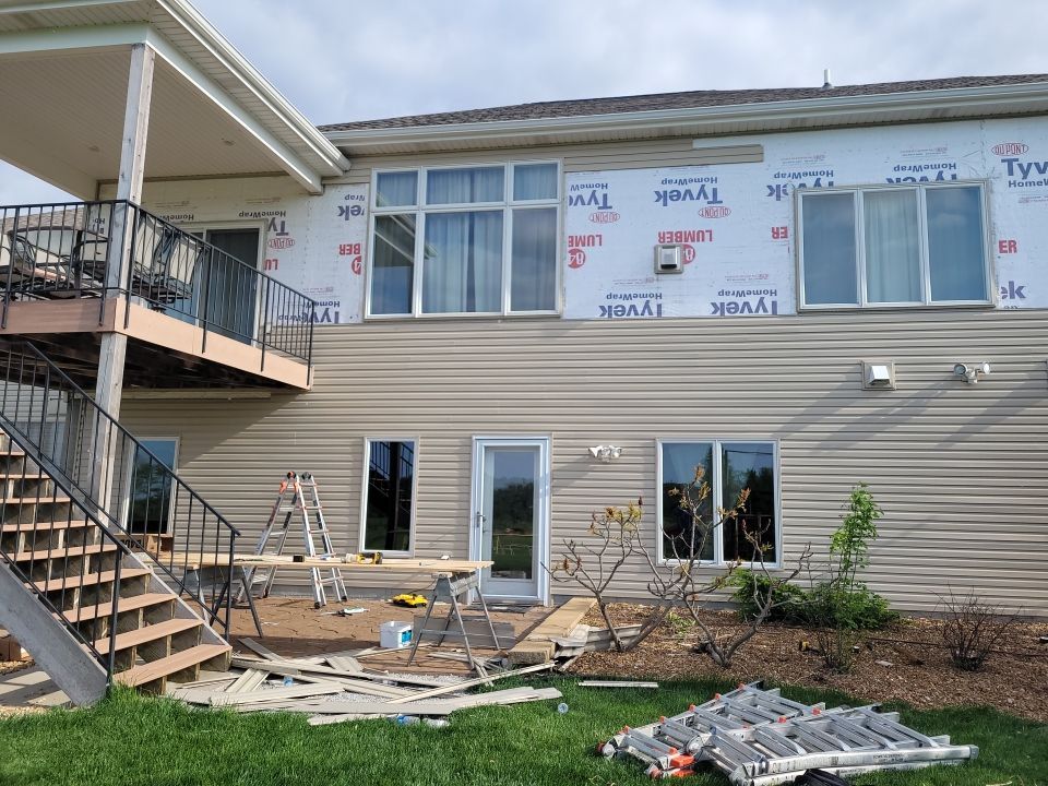 Residential Re-Roof using Landmark Shingles by White Castle Roofing